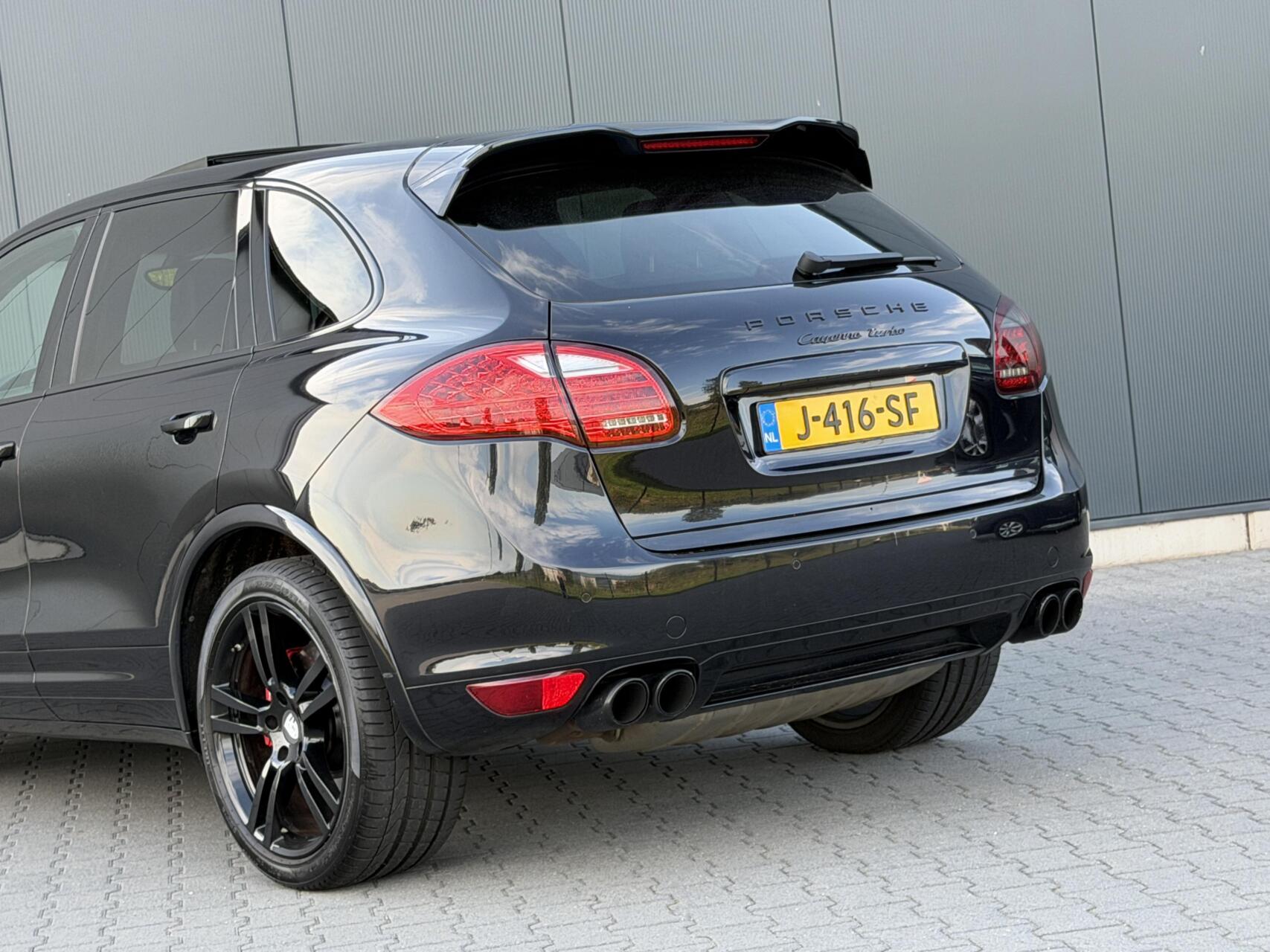 Foto van Porsche Cayenne Turbo