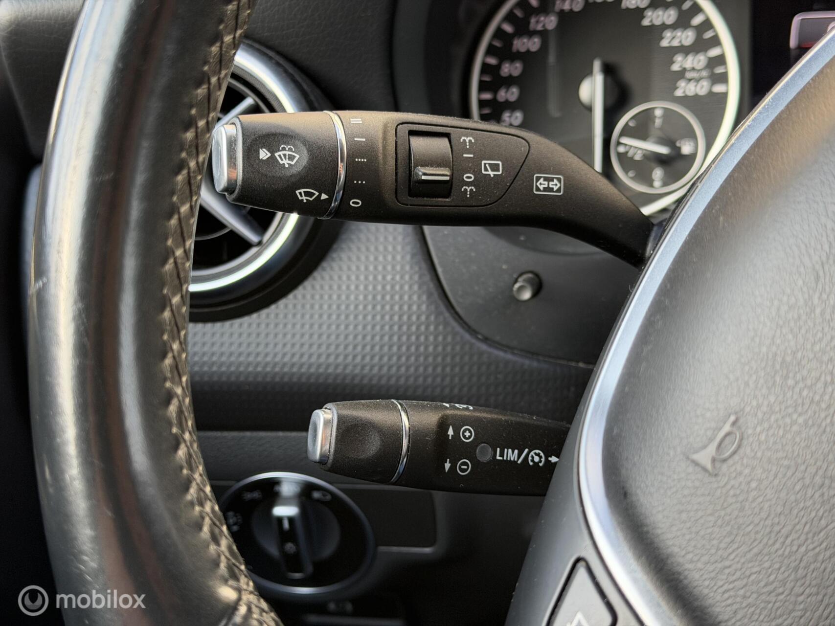 Foto van Mercedes-Benz A 180