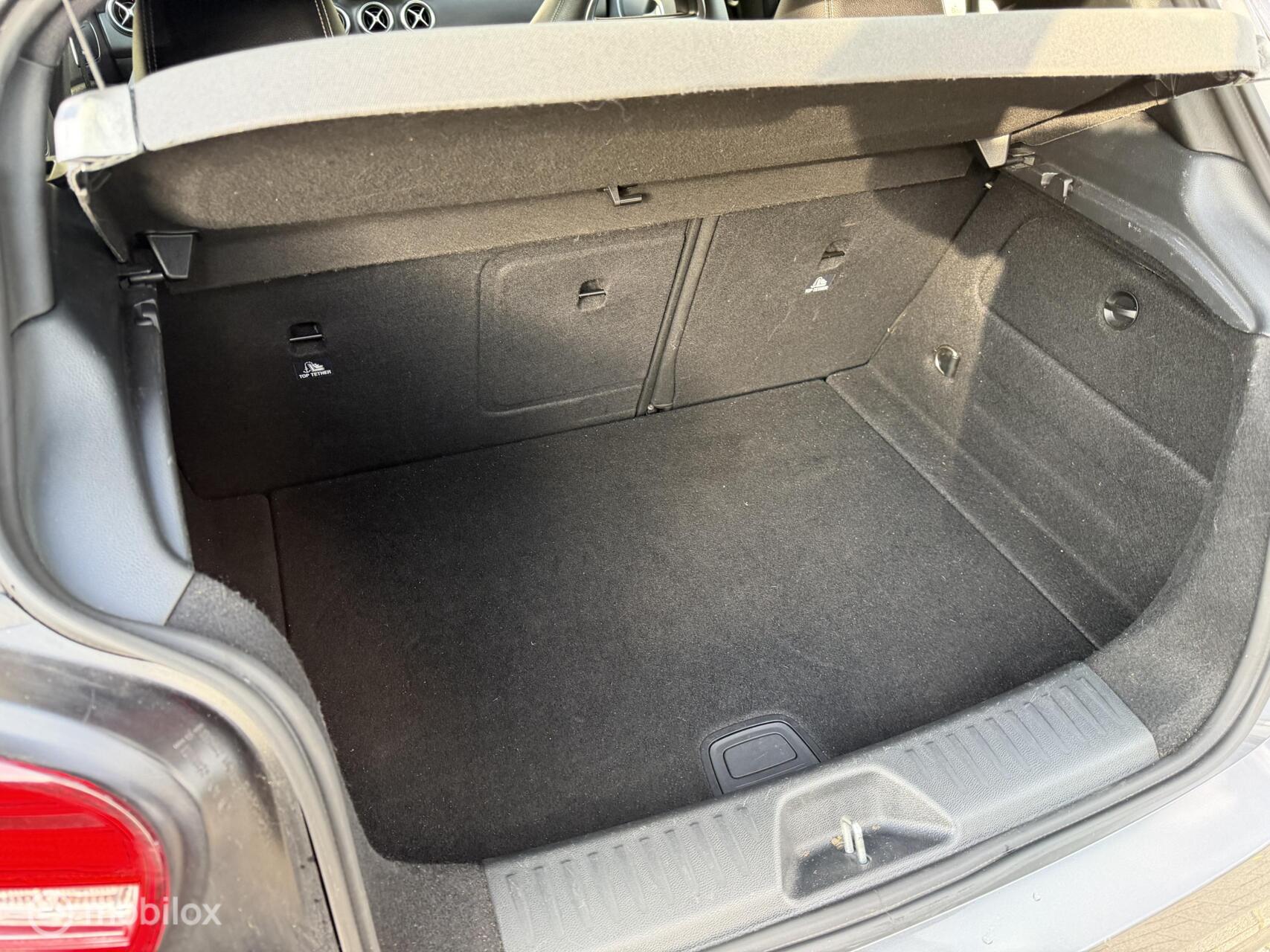 Foto van Mercedes-Benz A 180
