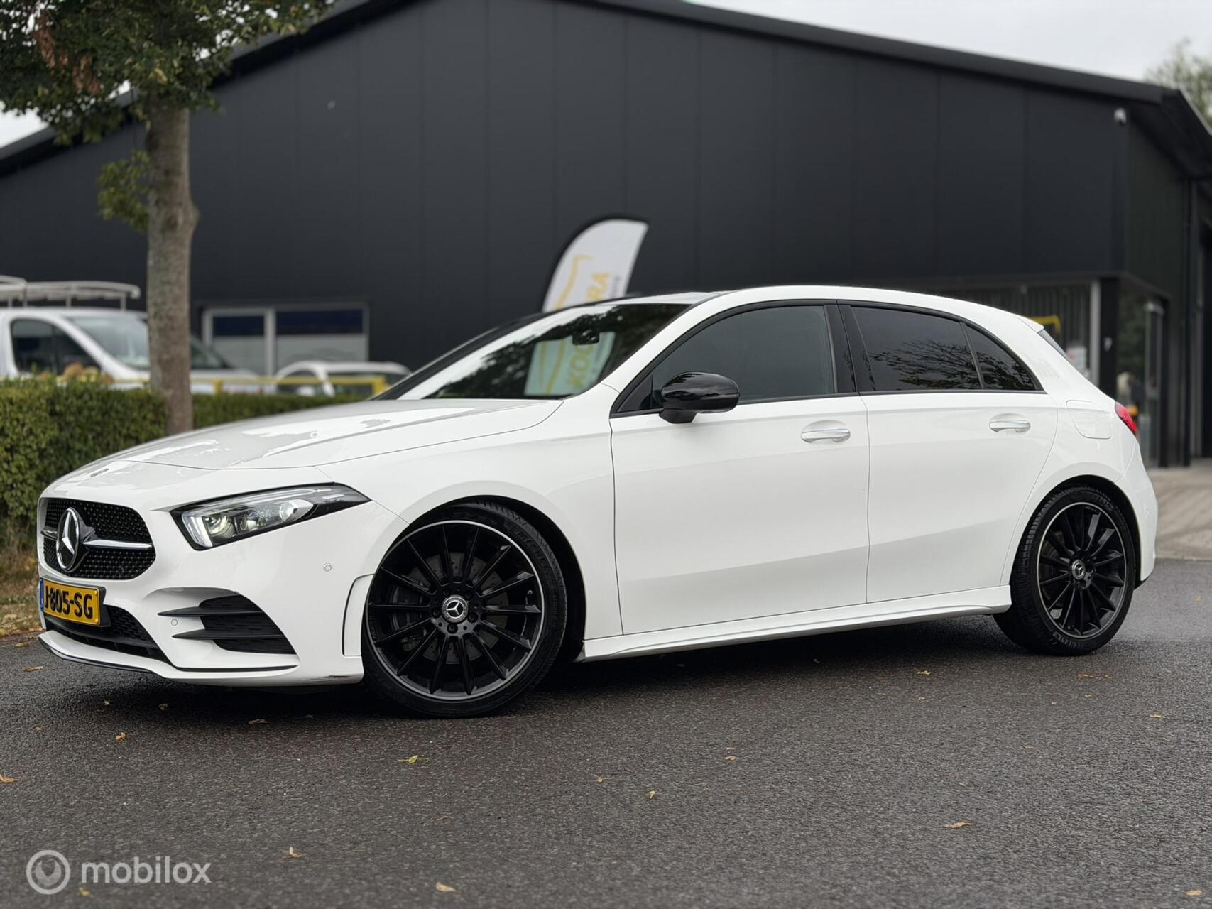 Mercedes-Benz A-klasse 220 Launch Edition Premium Plus 2020 - voorkant