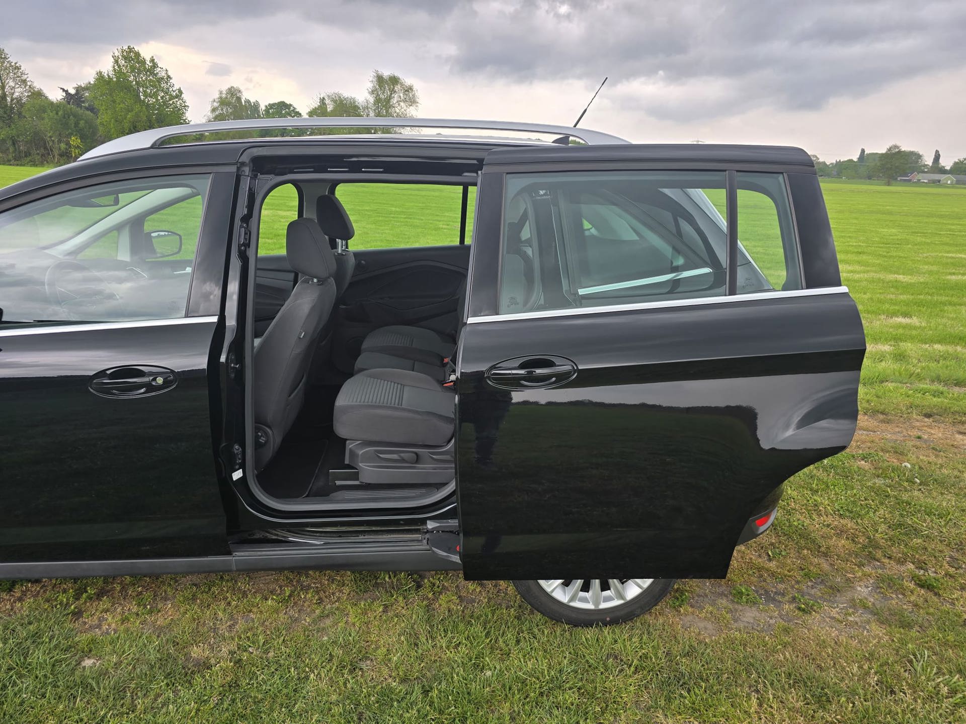 Foto van Ford Grand C-max