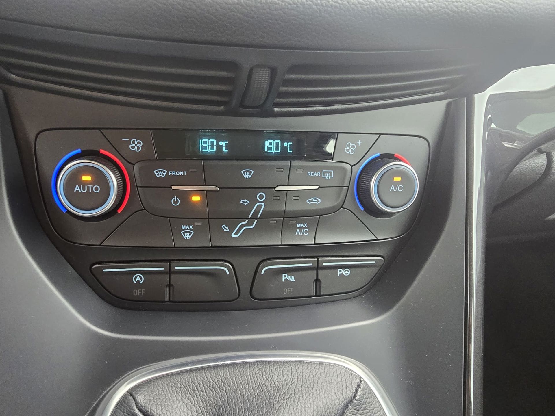 Foto van Ford Grand C-max