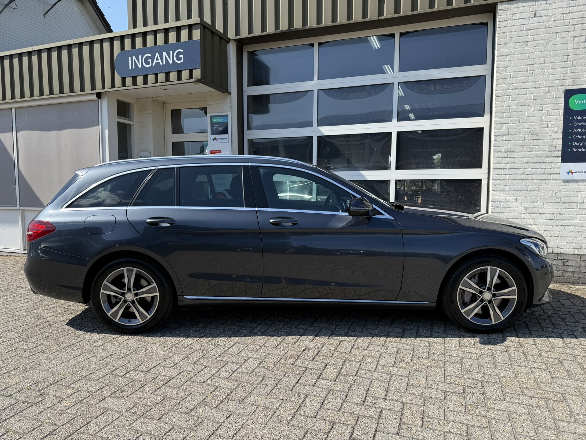 Foto van Mercedes-Benz C 350 E