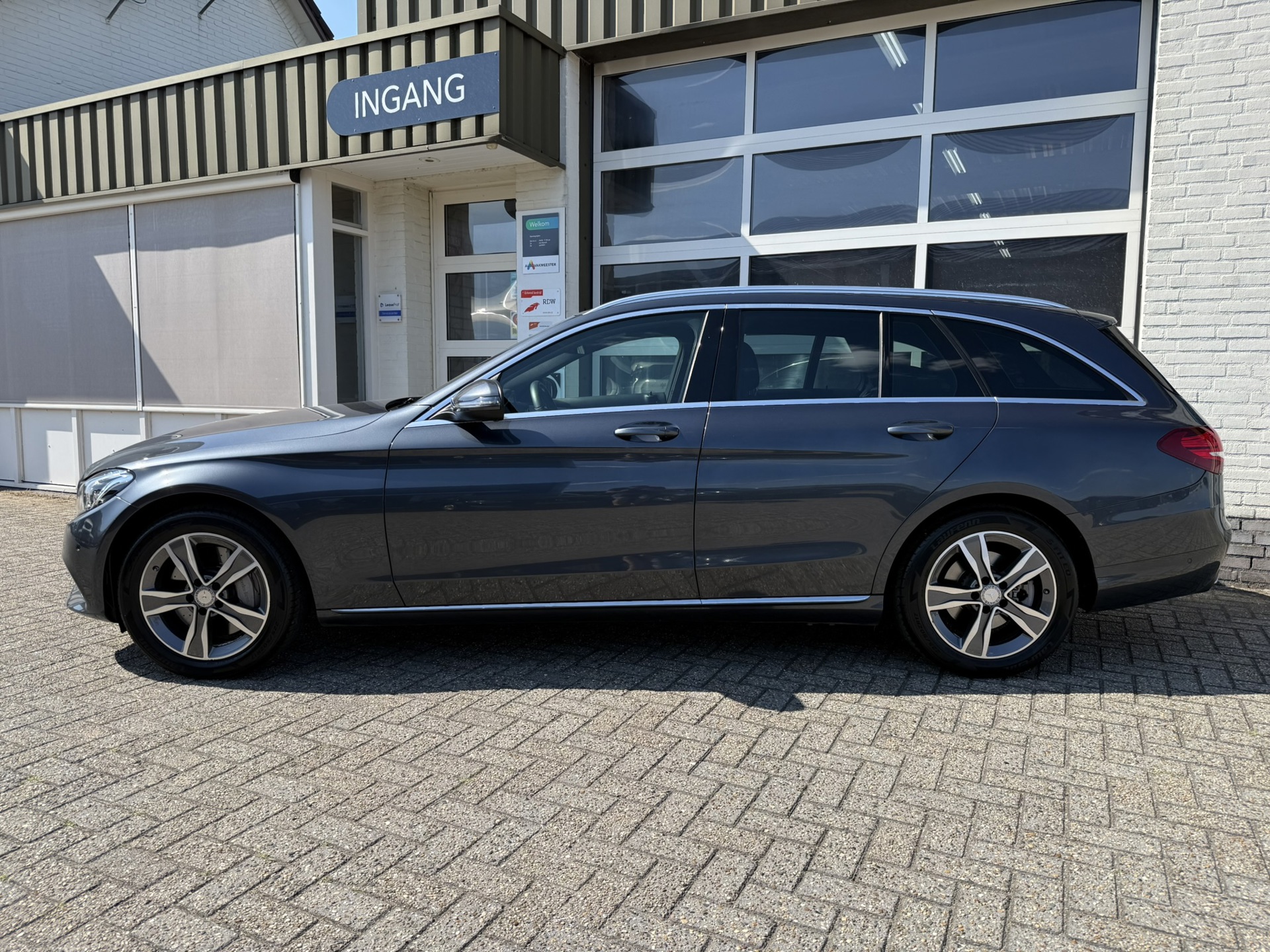 Foto van Mercedes-Benz C 350 E