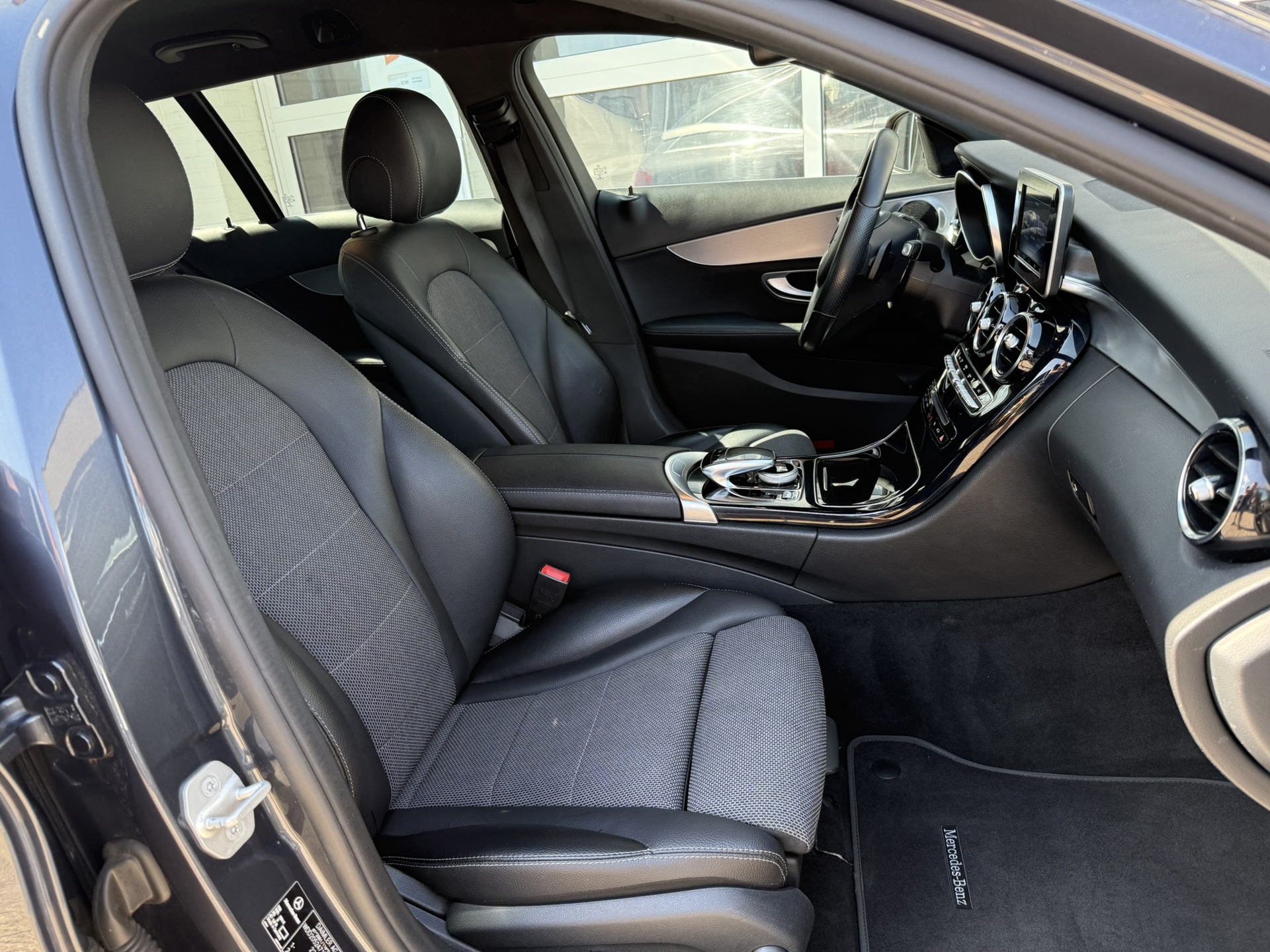 Foto van Mercedes-Benz C 350 E