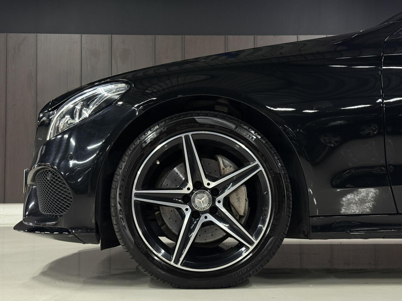Foto van Mercedes-Benz C 200