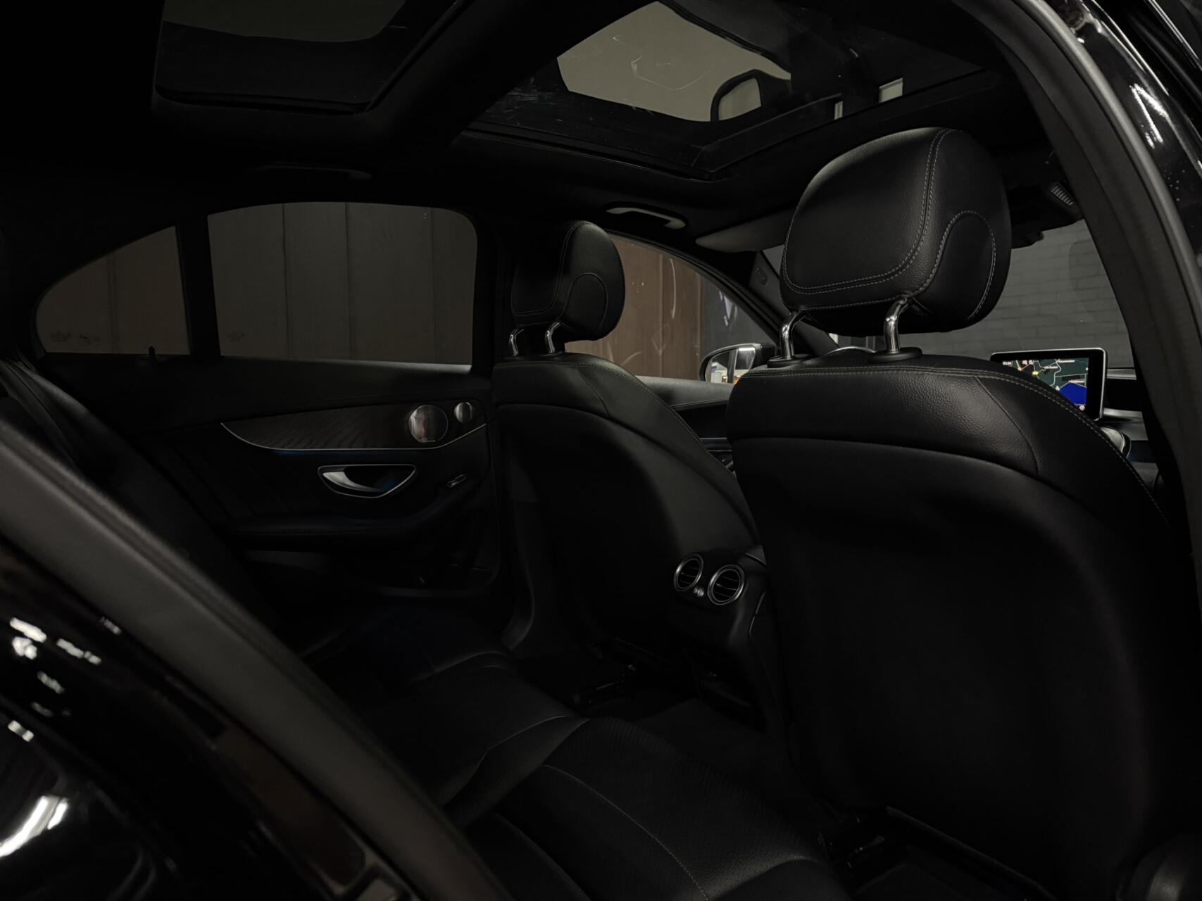 Foto van Mercedes-Benz C 200