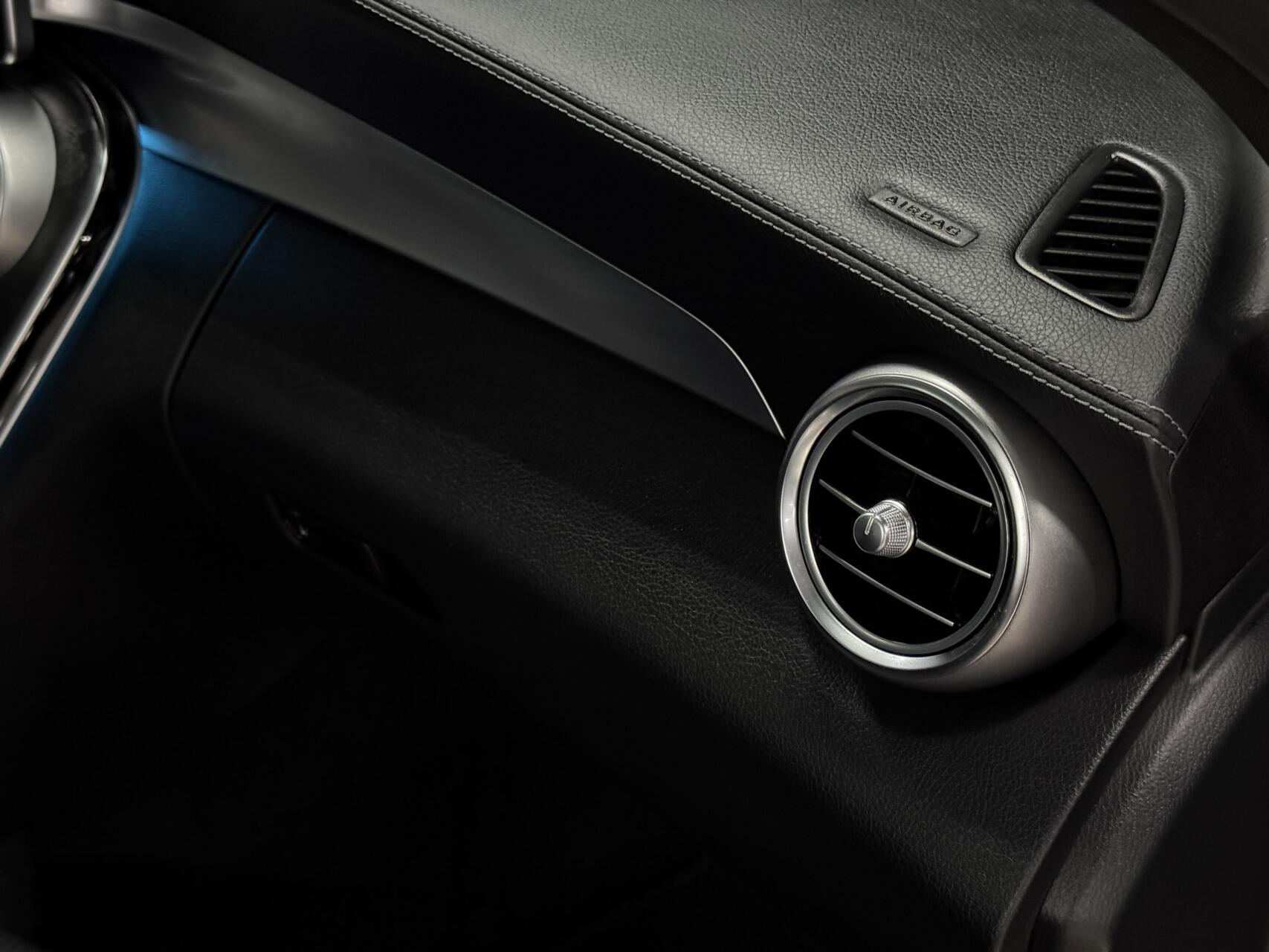 Foto van Mercedes-Benz C 200