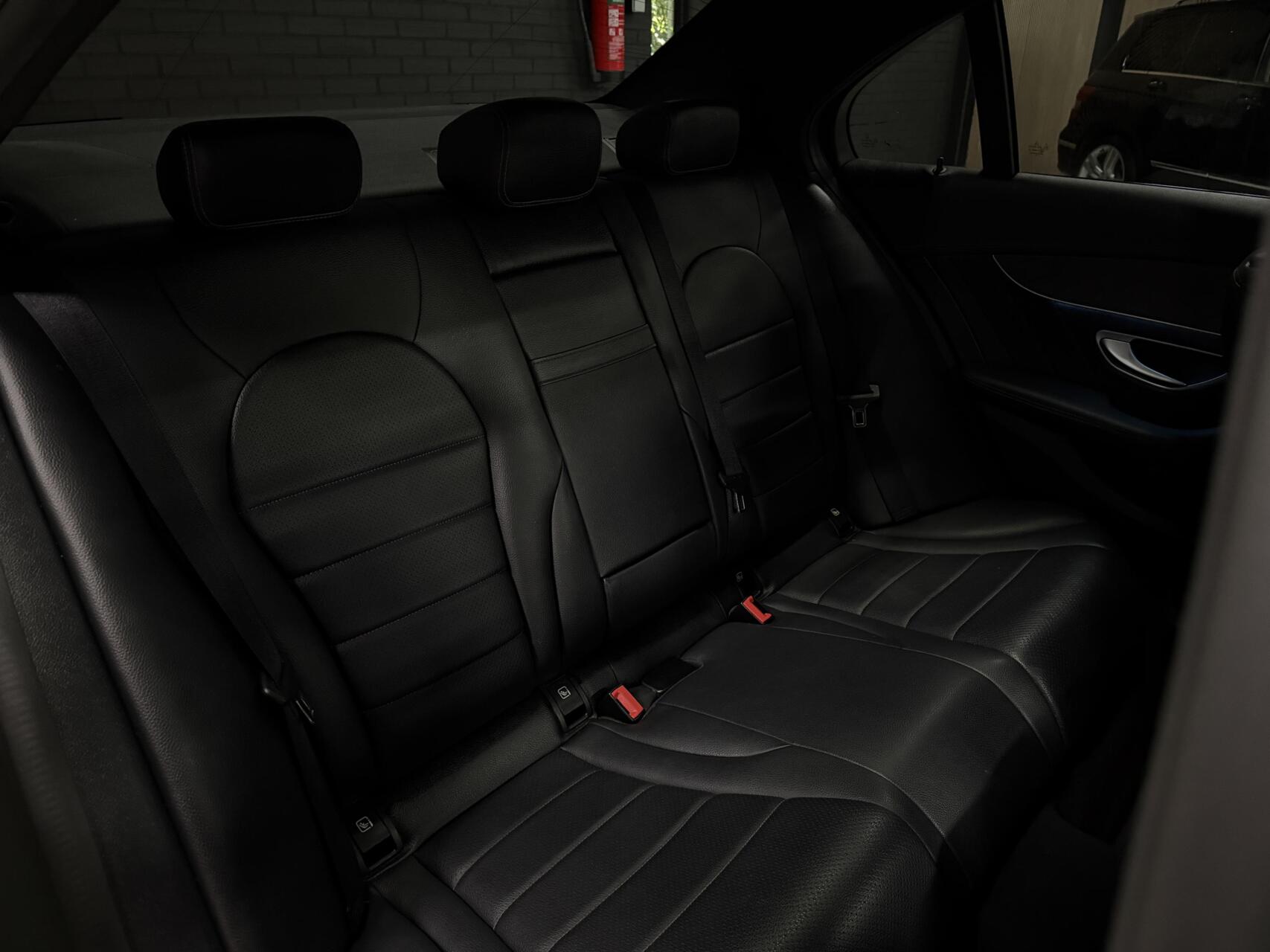 Foto van Mercedes-Benz C 200