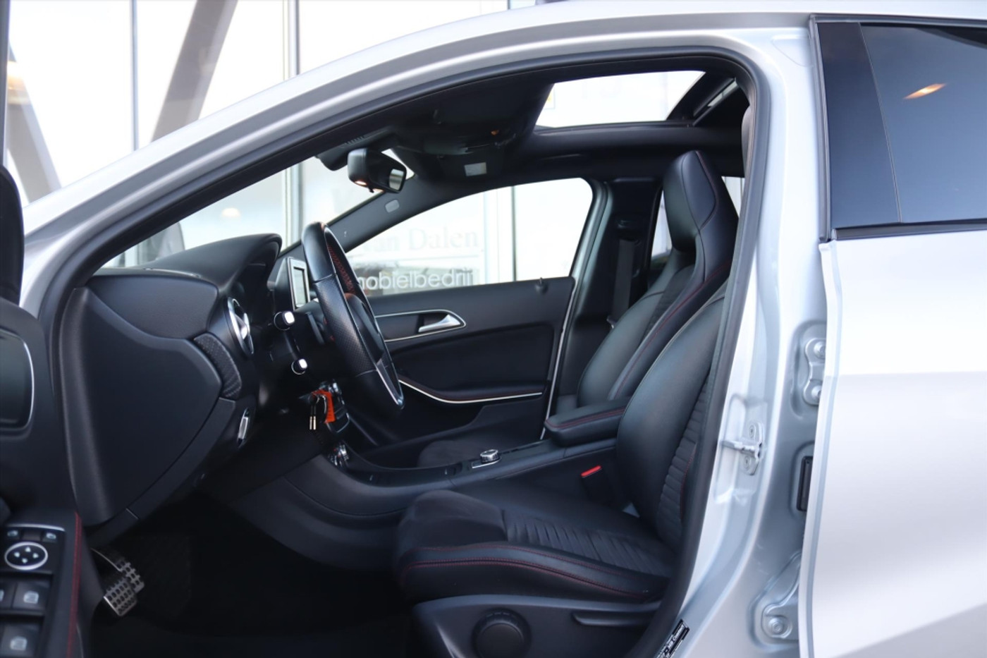 Foto van Mercedes-Benz A 180