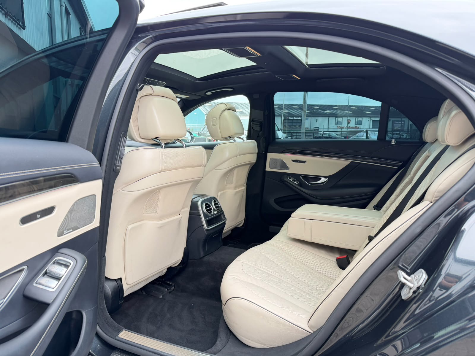 Foto van Mercedes-Benz S 350 Bluetec 4Matic