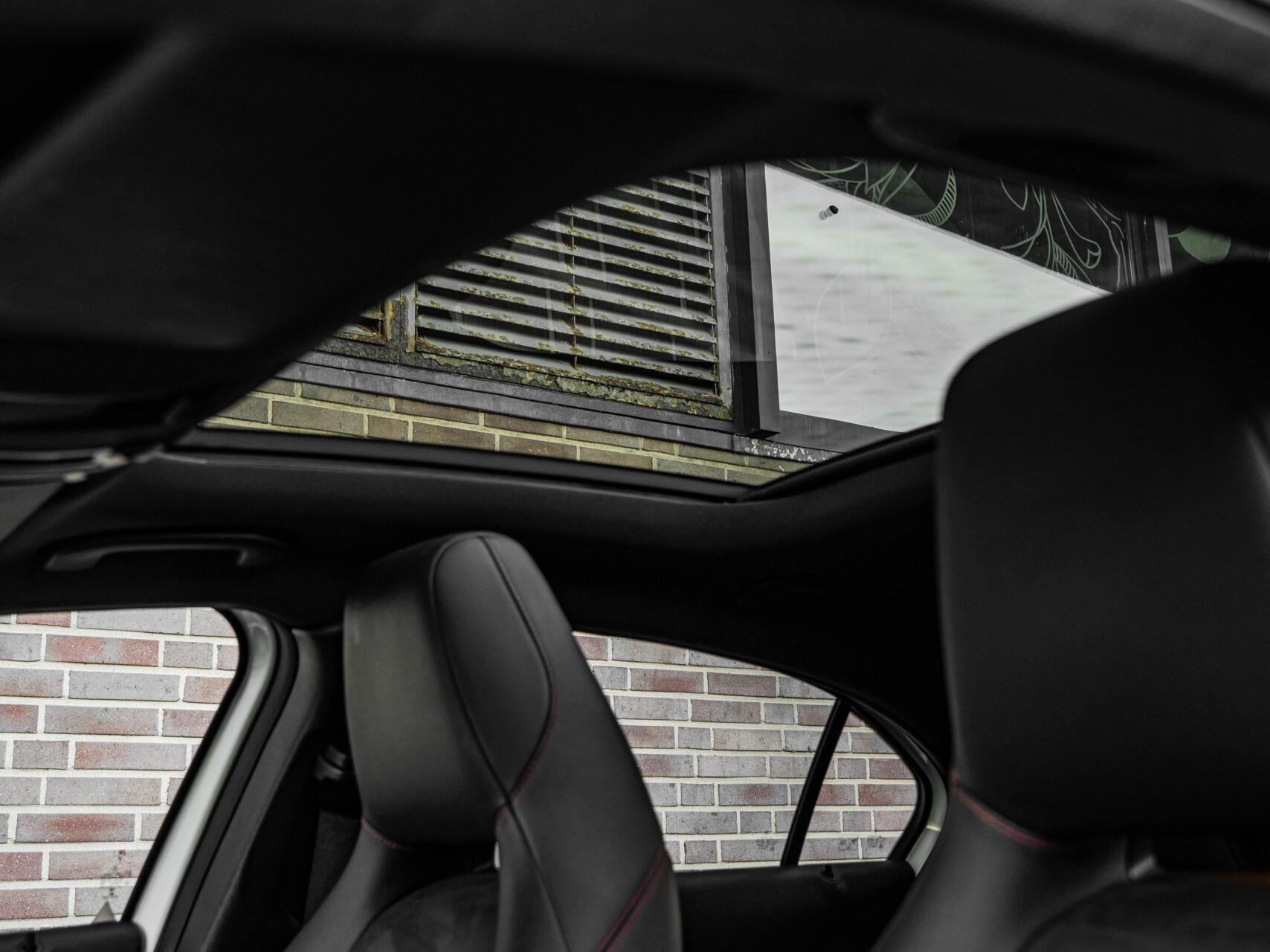 Foto van Mercedes-Benz A 200