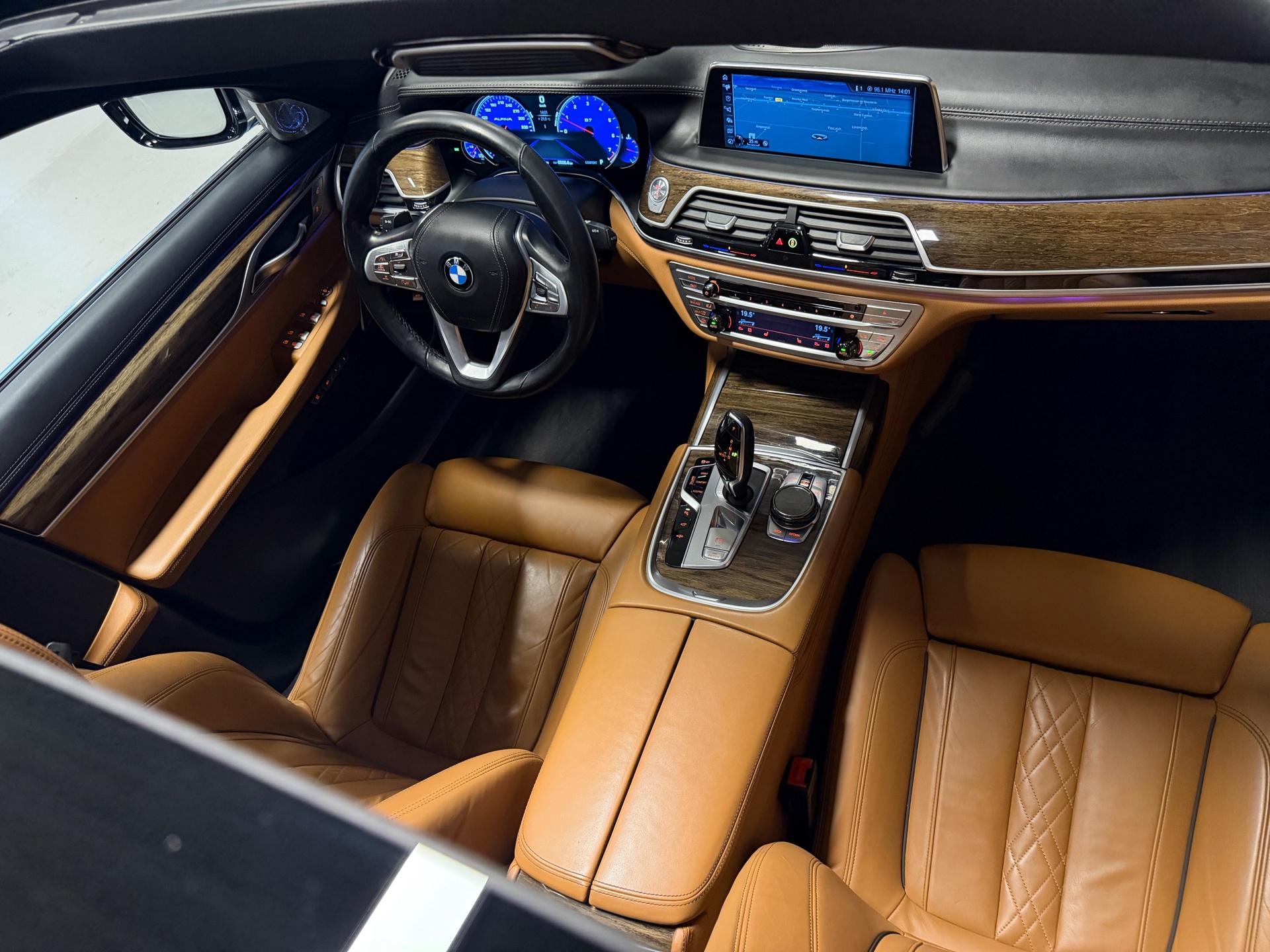 Foto van BMW 750i