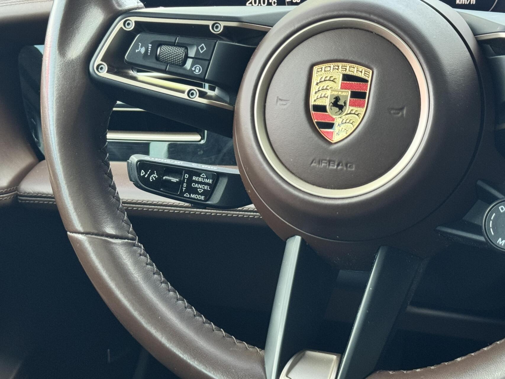 Foto van Porsche Taycan