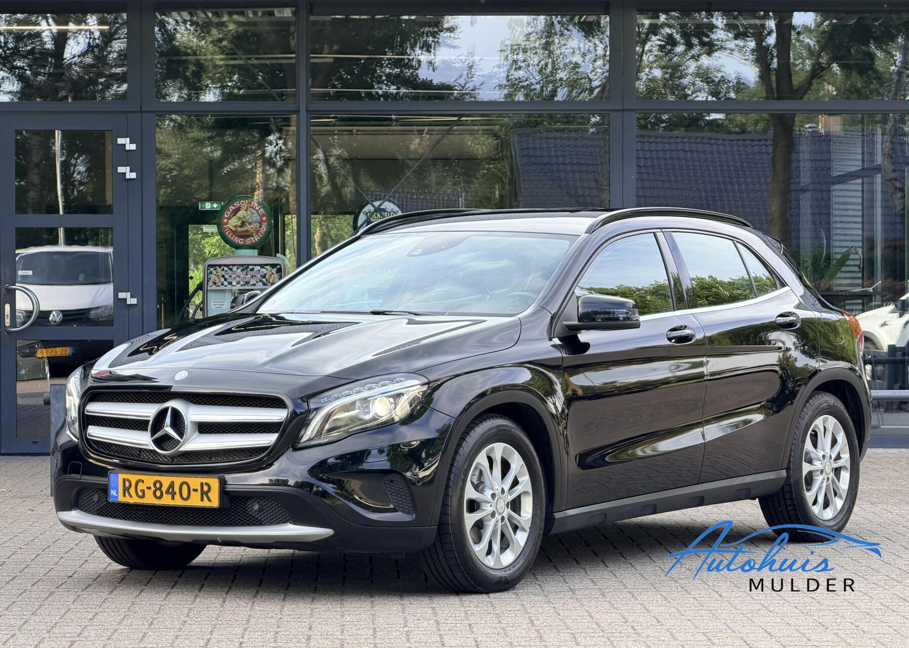 Mercedes-Benz Gla 200 200 Prestige | Automaat | Trekhaak | Clima | Stoelverwarming | Led 2014 - voorkant