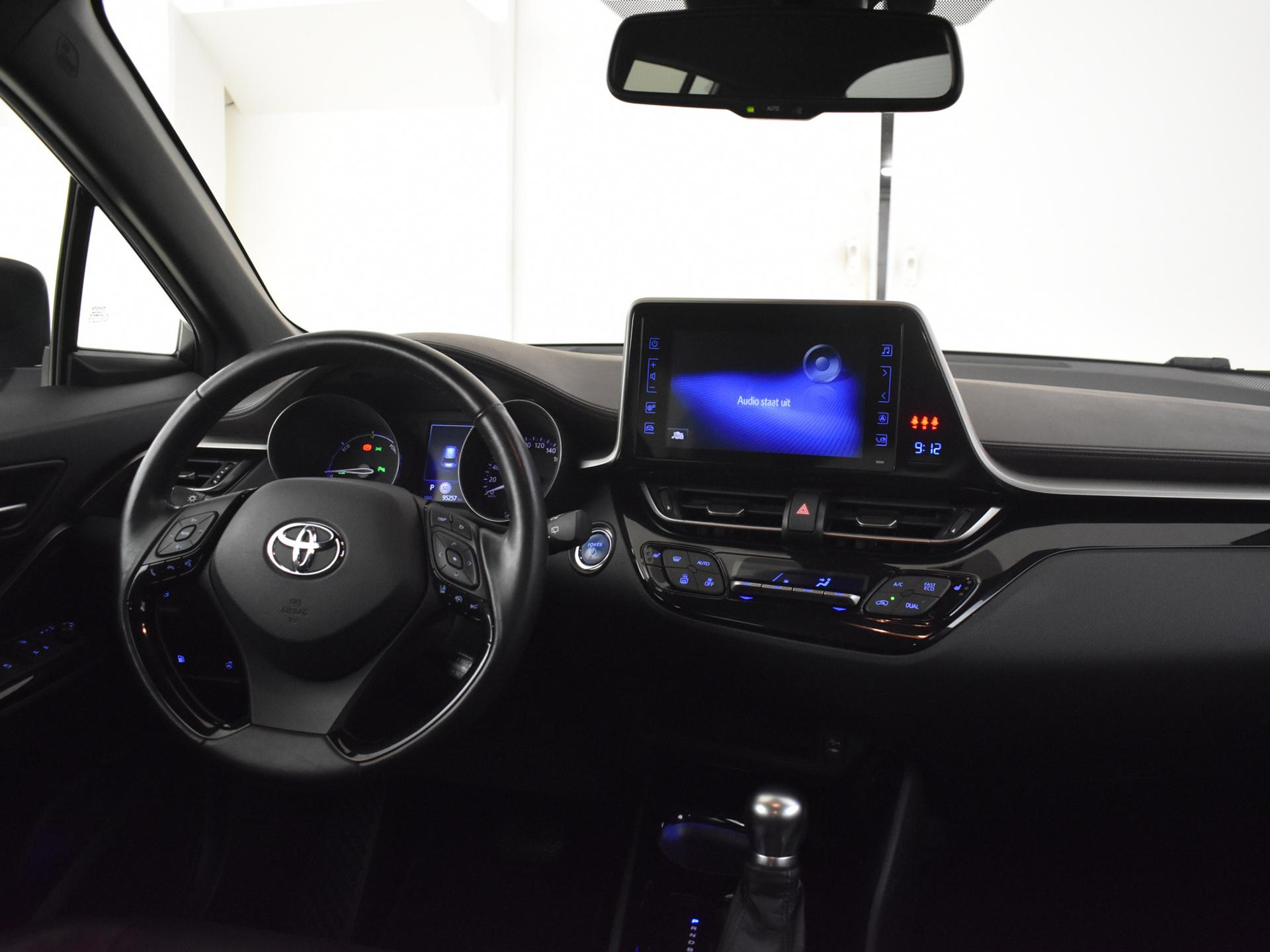 Foto van Toyota Toyota C-hr