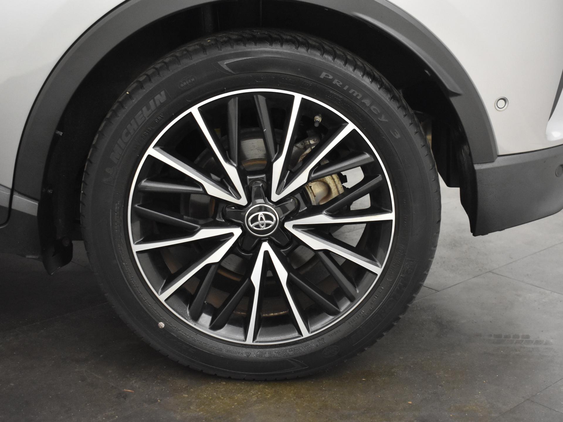 Foto van Toyota Toyota C-hr