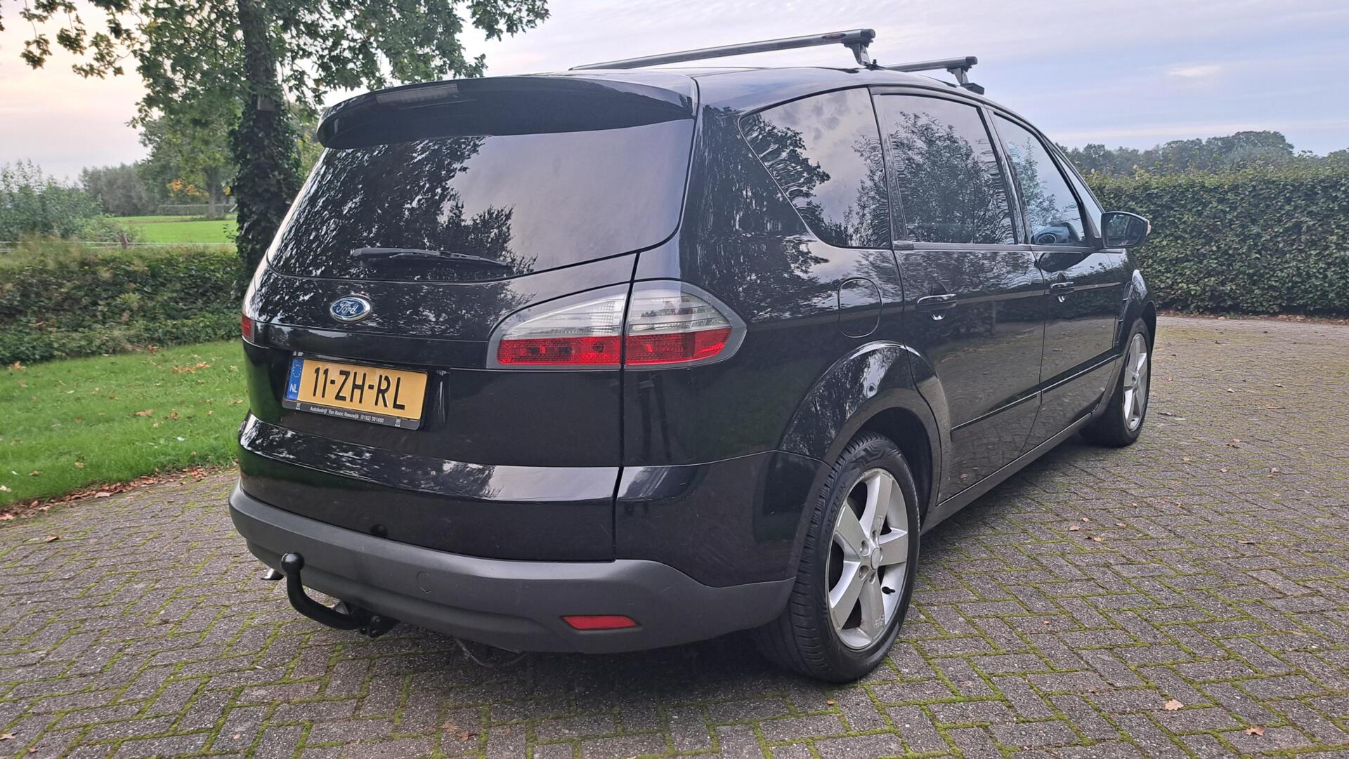 Foto van Ford S-max