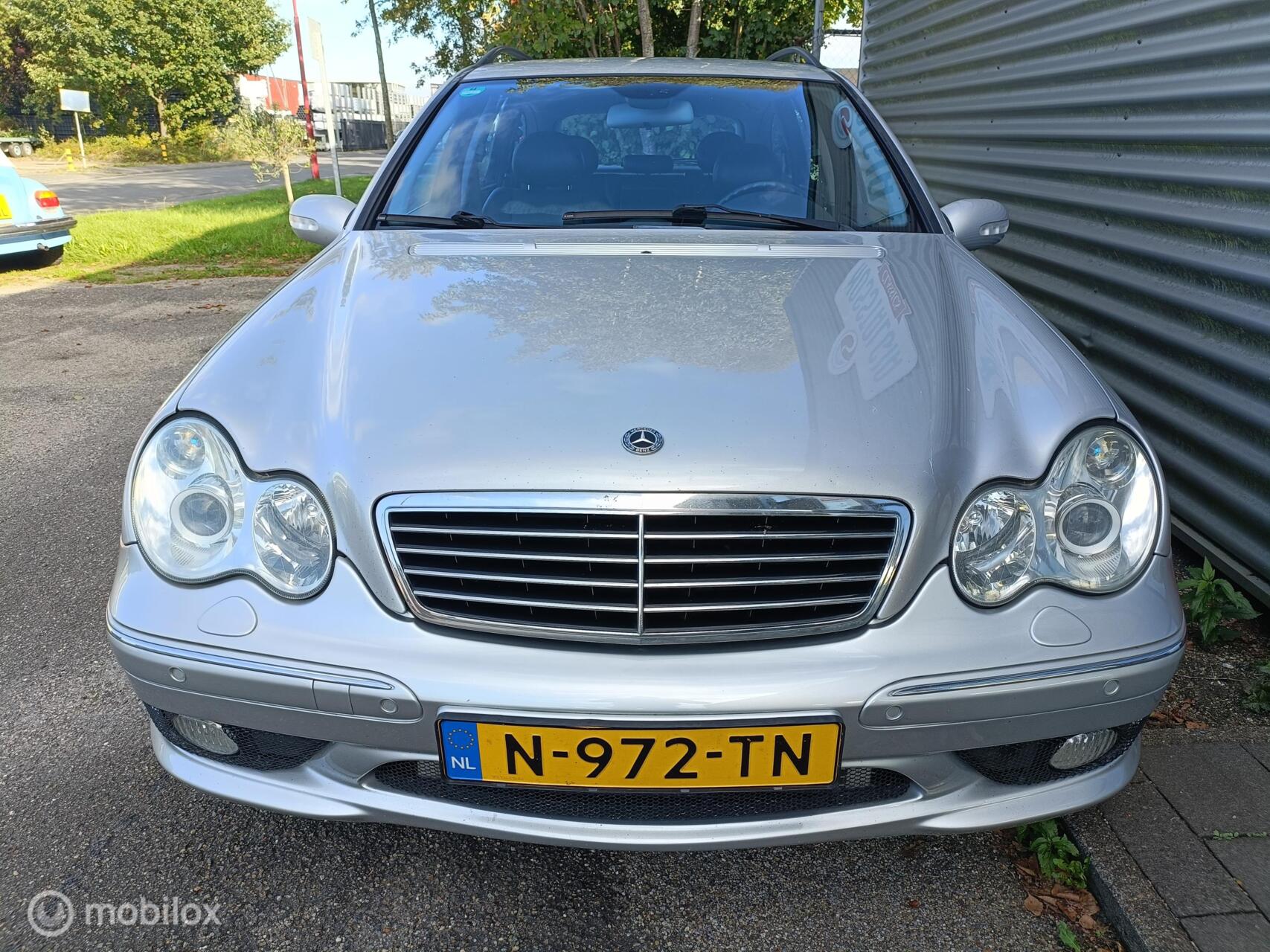 Foto van Mercedes-Benz C 32 AMG