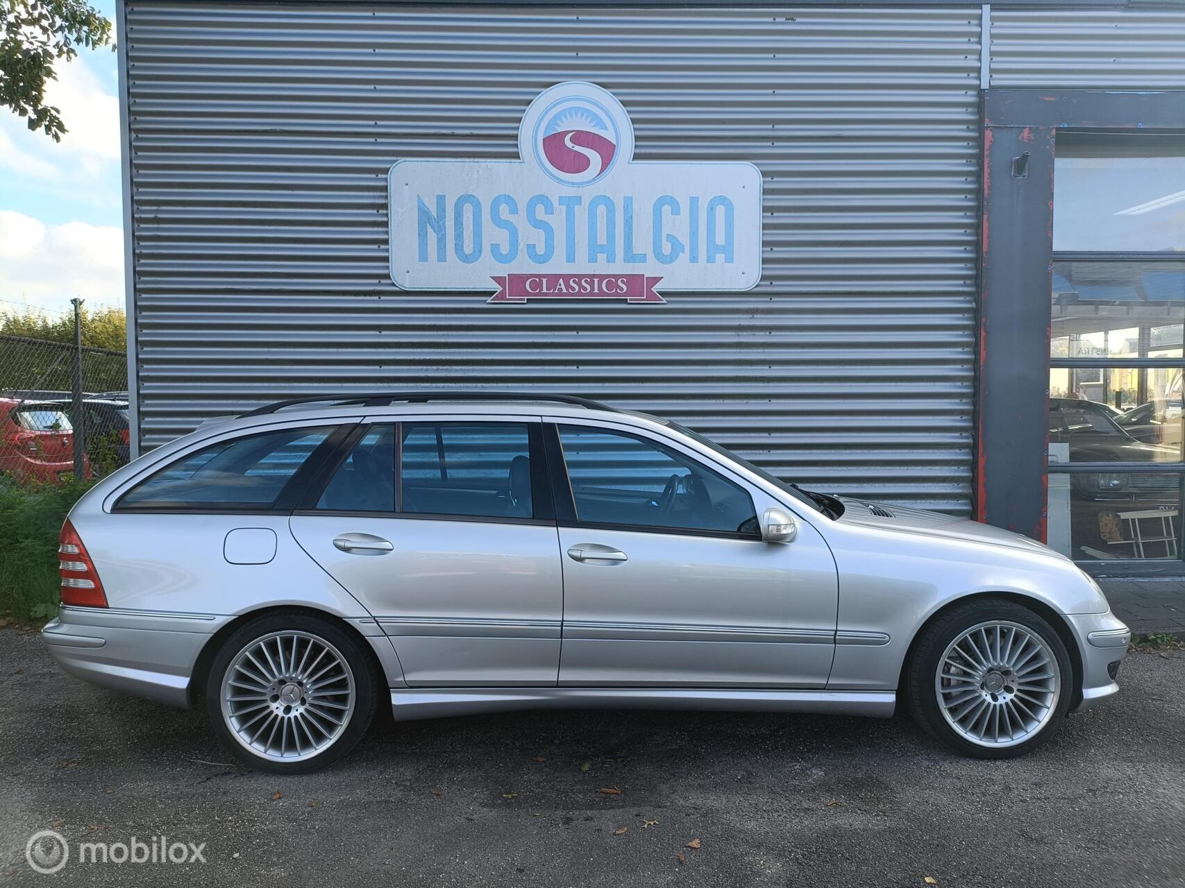 Foto van Mercedes-Benz C 32 AMG