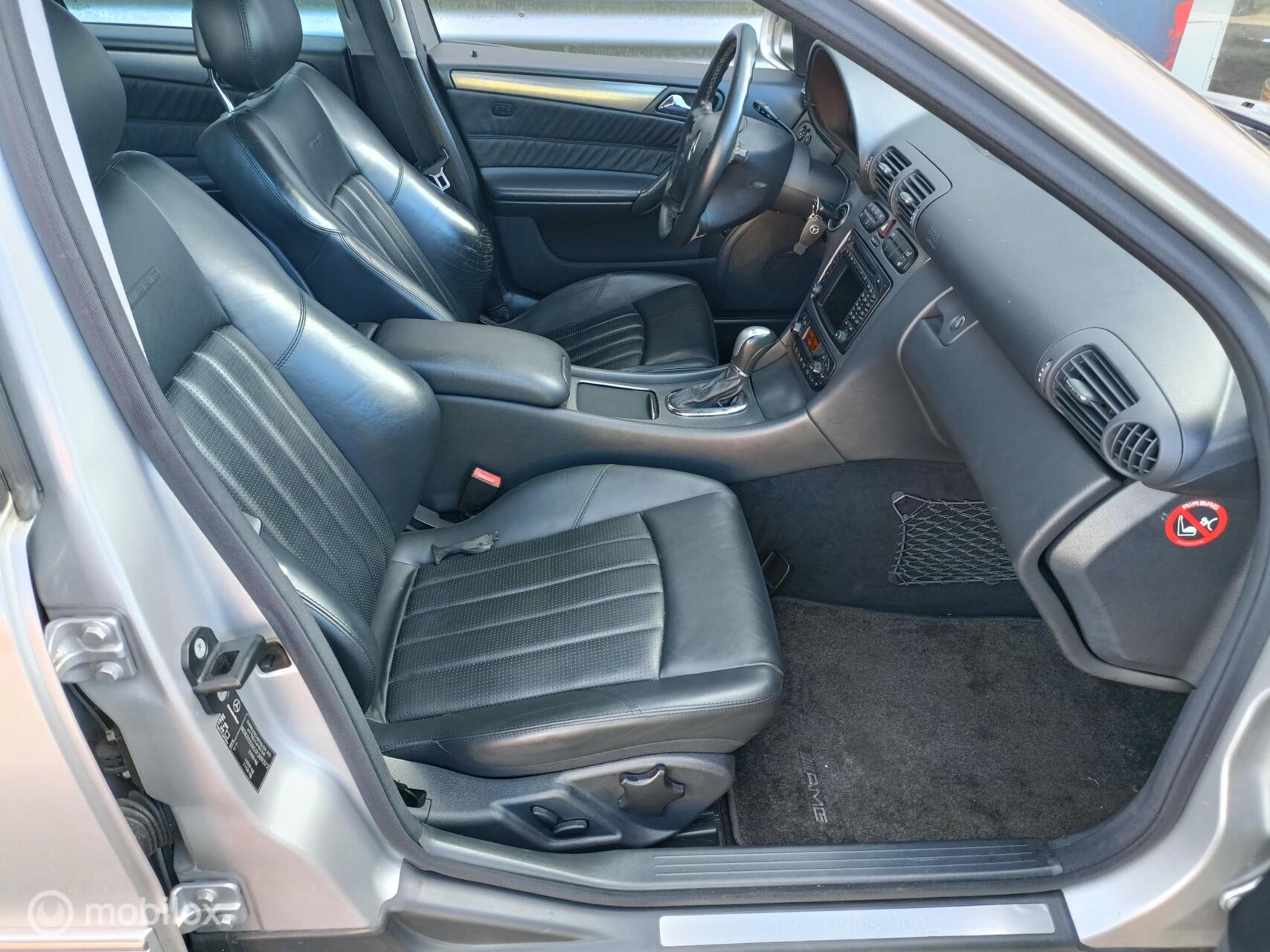 Foto van Mercedes-Benz C 32 AMG