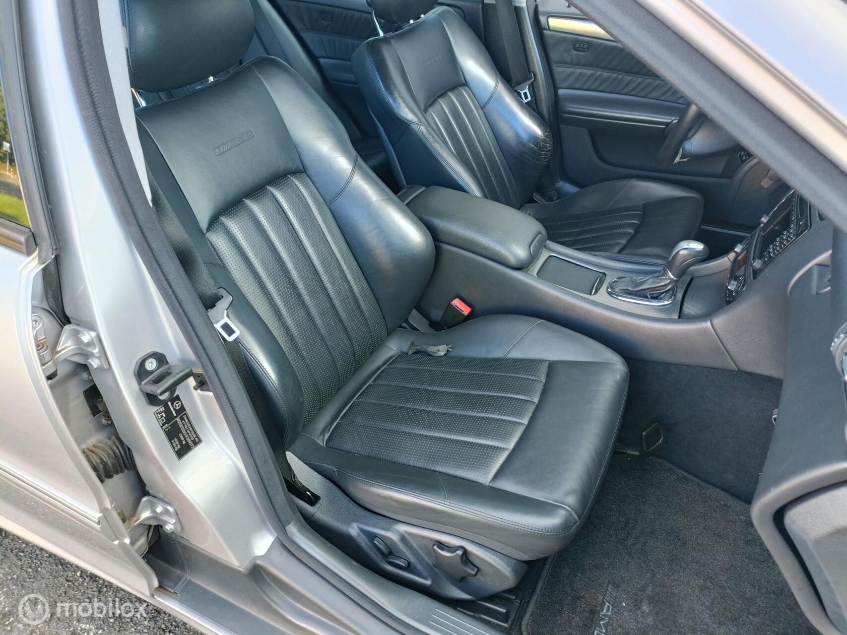 Foto van Mercedes-Benz C 32 AMG