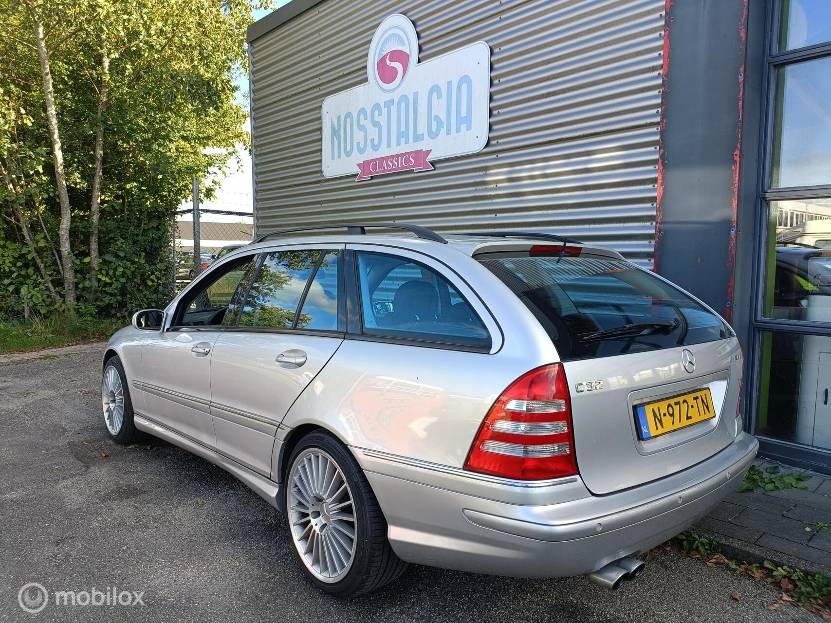 Foto van Mercedes-Benz C 32 AMG