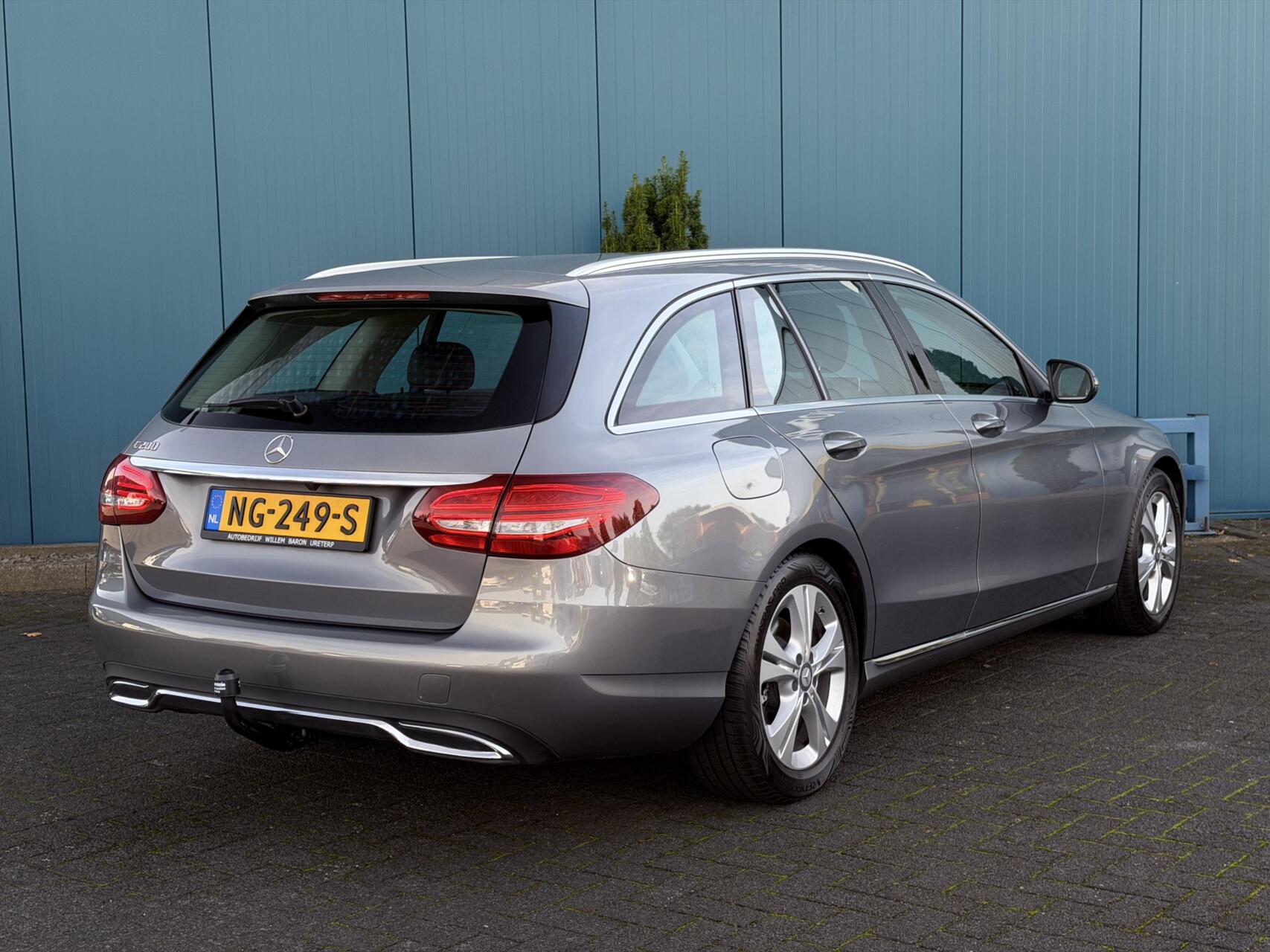Foto van Mercedes-Benz C 200