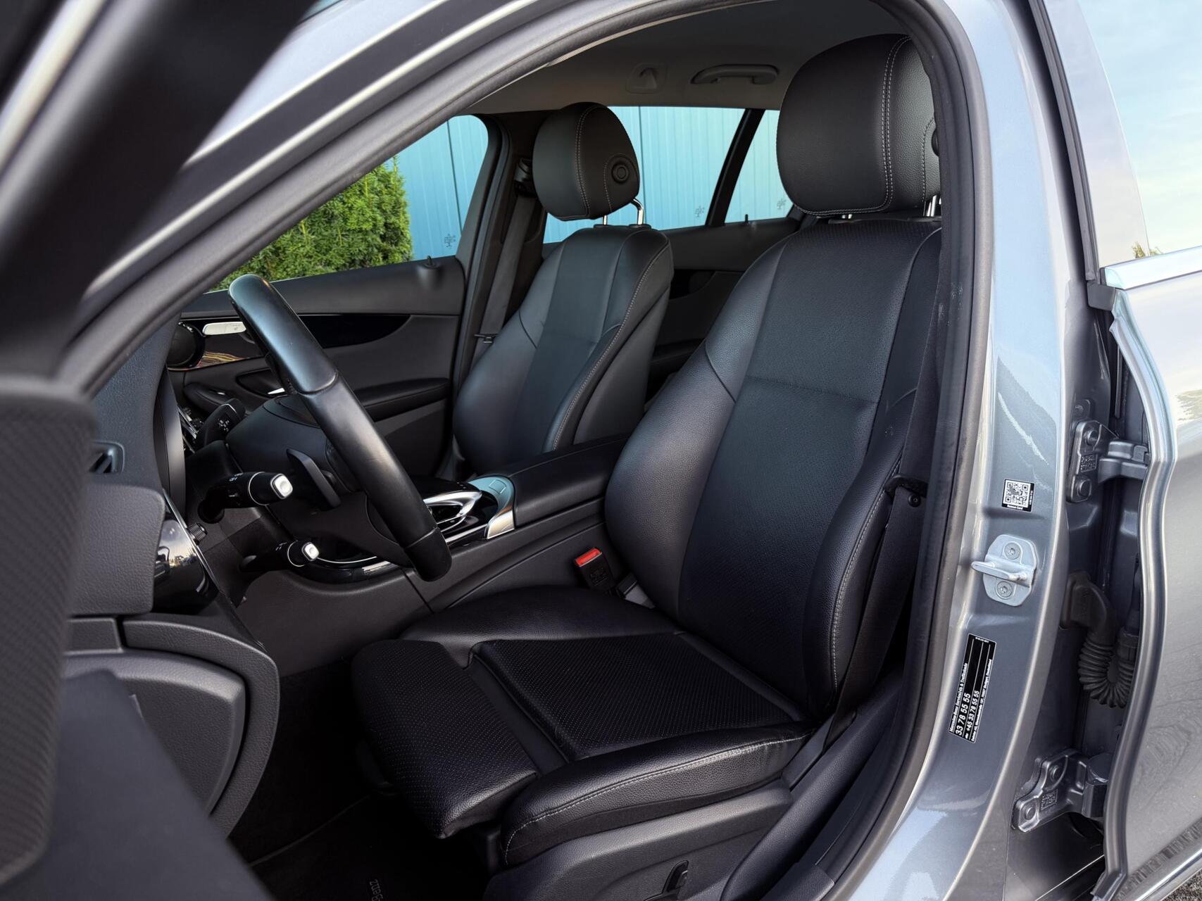 Foto van Mercedes-Benz C 200