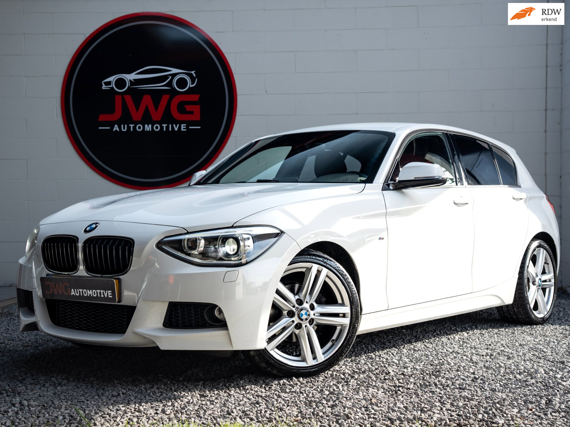 BMW 116i 116i M Sport Led/Stoelverwarming/Airco/Volledig onderhouden 2014 - voorkant