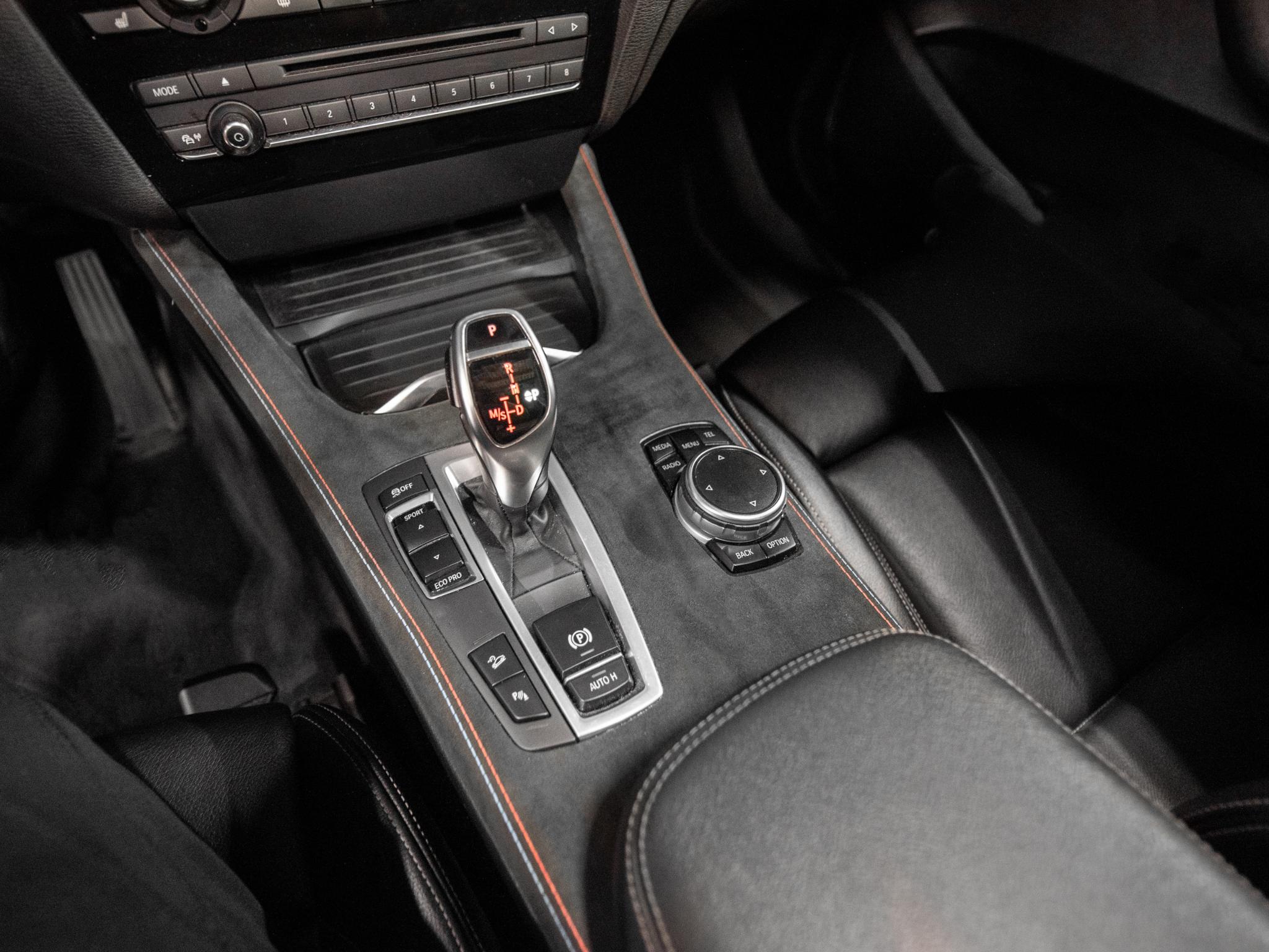 Foto van BMW X3 Xdrive28i