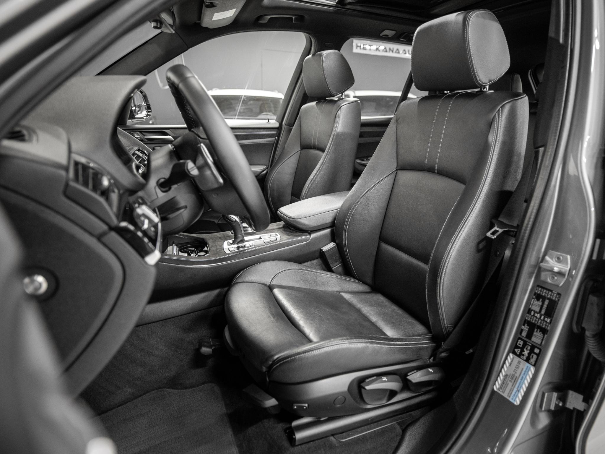 Foto van BMW X3 Xdrive28i