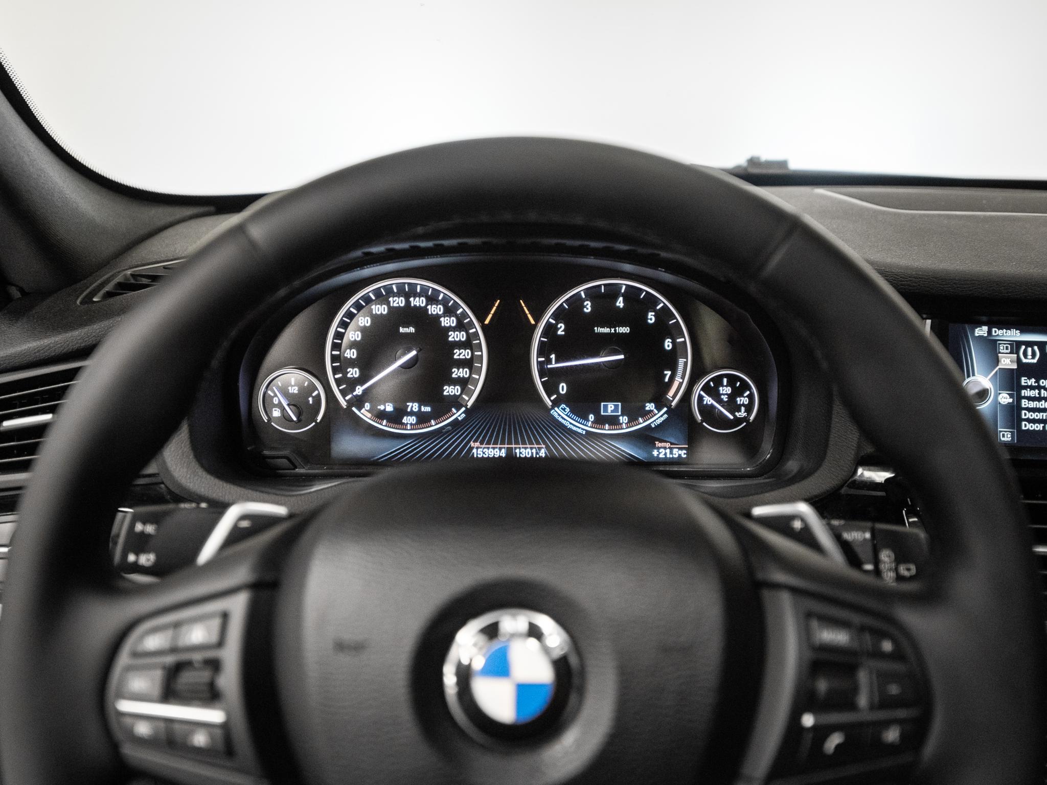 Foto van BMW X3 Xdrive28i