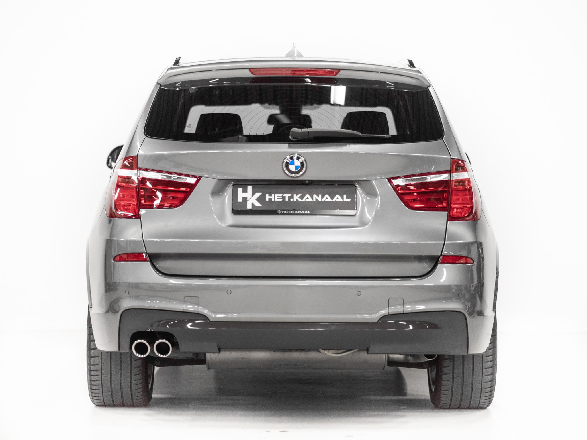 Foto van BMW X3 Xdrive28i