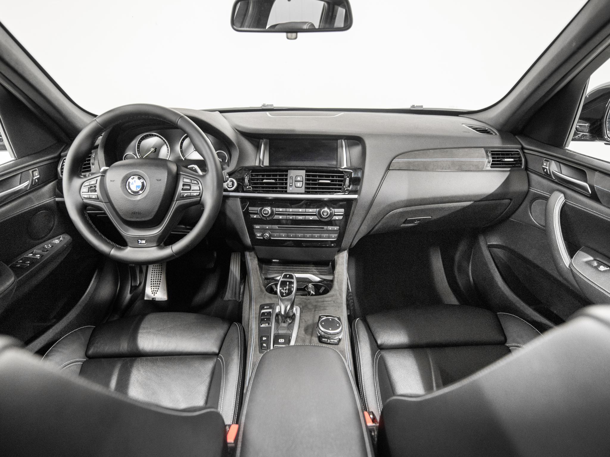 Foto van BMW X3 Xdrive28i