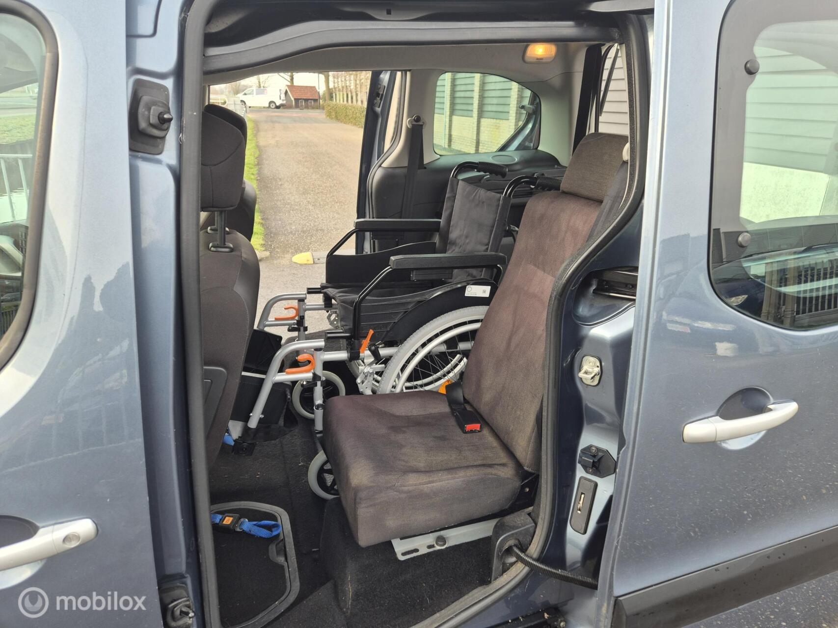Foto van Peugeot Partner Tepee