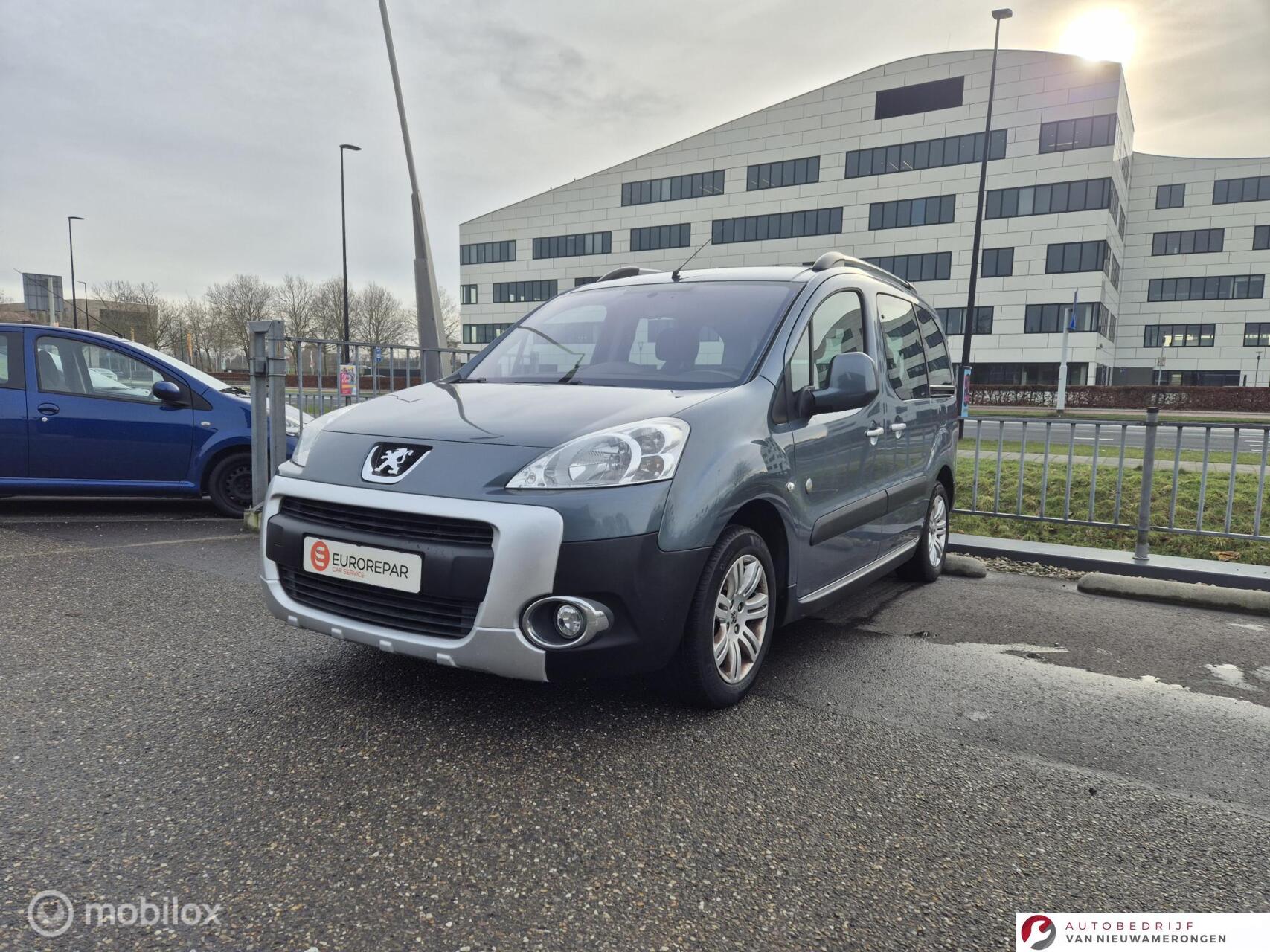 Peugeot Partner Tepee 1.6 Outdoor Rolstoelvervoer 2009 - voorkant