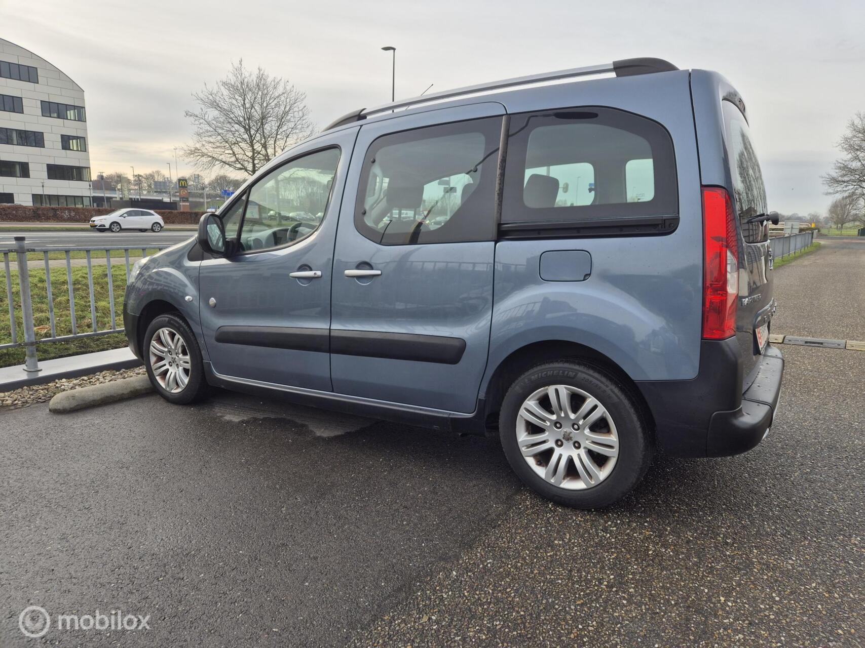 Foto van Peugeot Partner Tepee