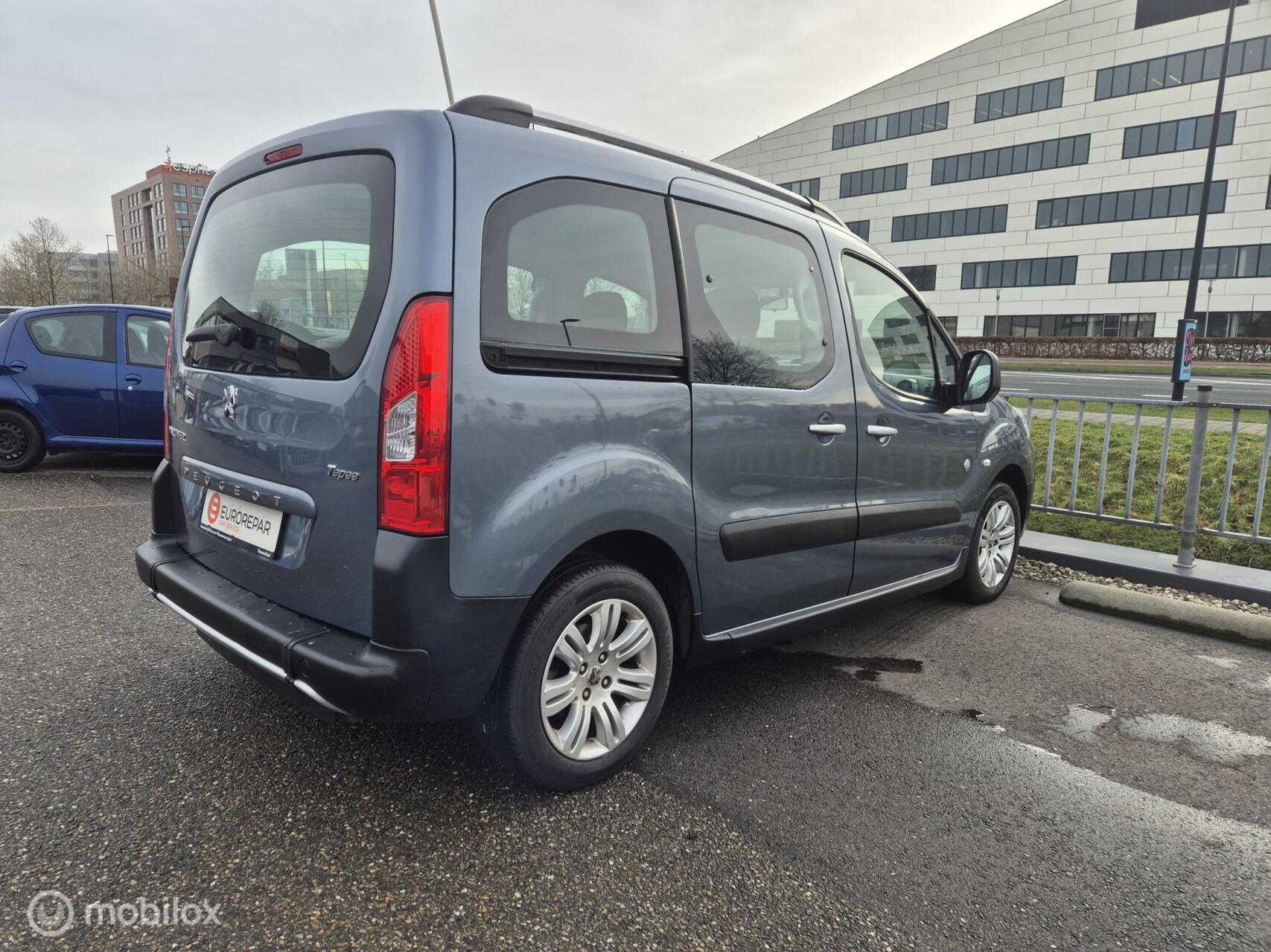 Foto van Peugeot Partner Tepee