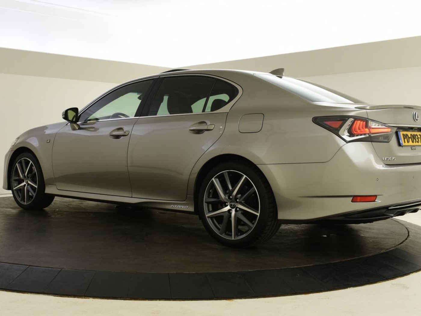 Foto van Lexus Lexus Gs300h