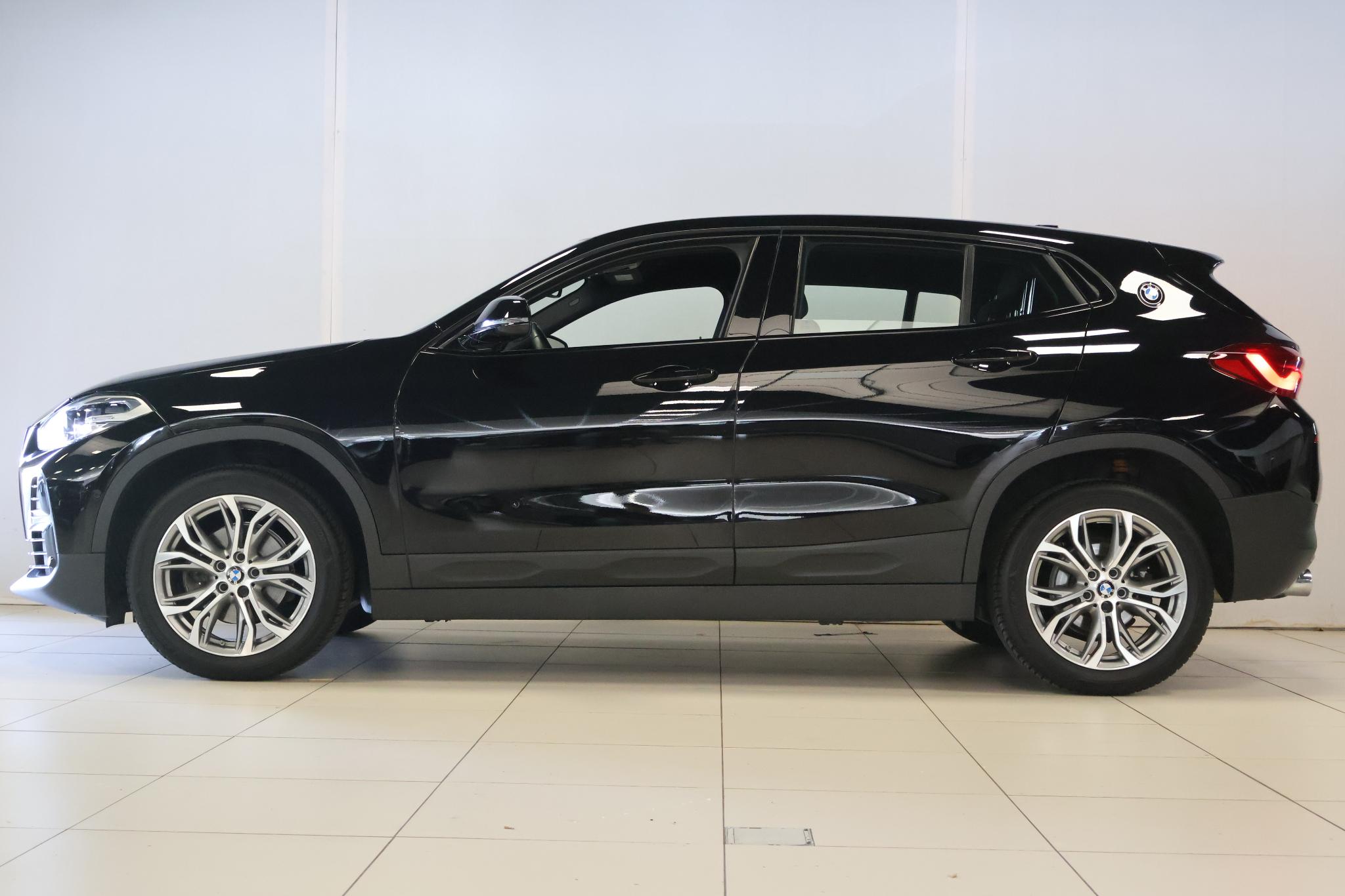 Foto van BMW X2 Sdrive18i