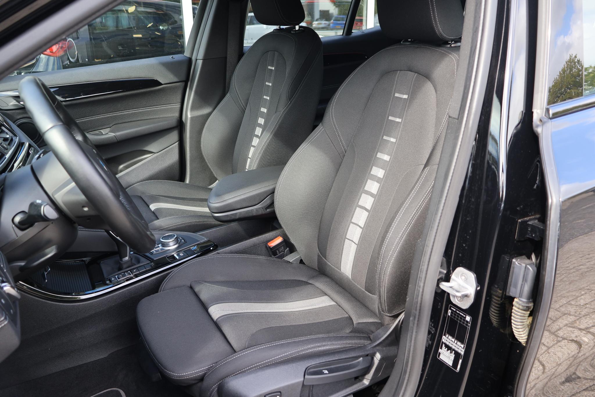 Foto van BMW X2 Sdrive18i