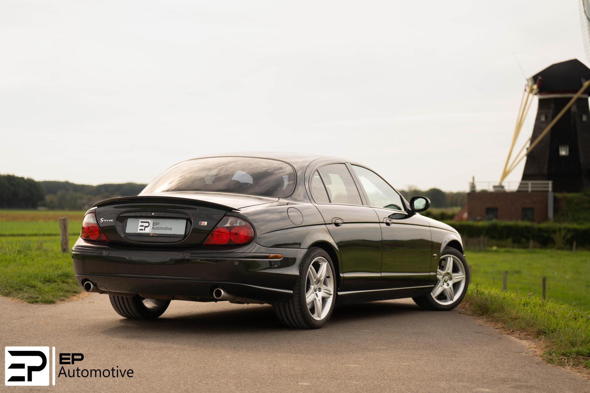 Foto van Jaguar S-type