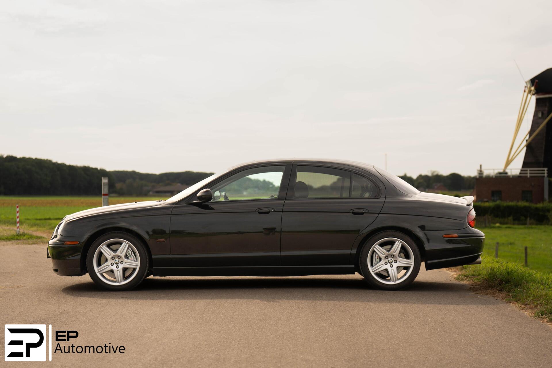 Foto van Jaguar S-type