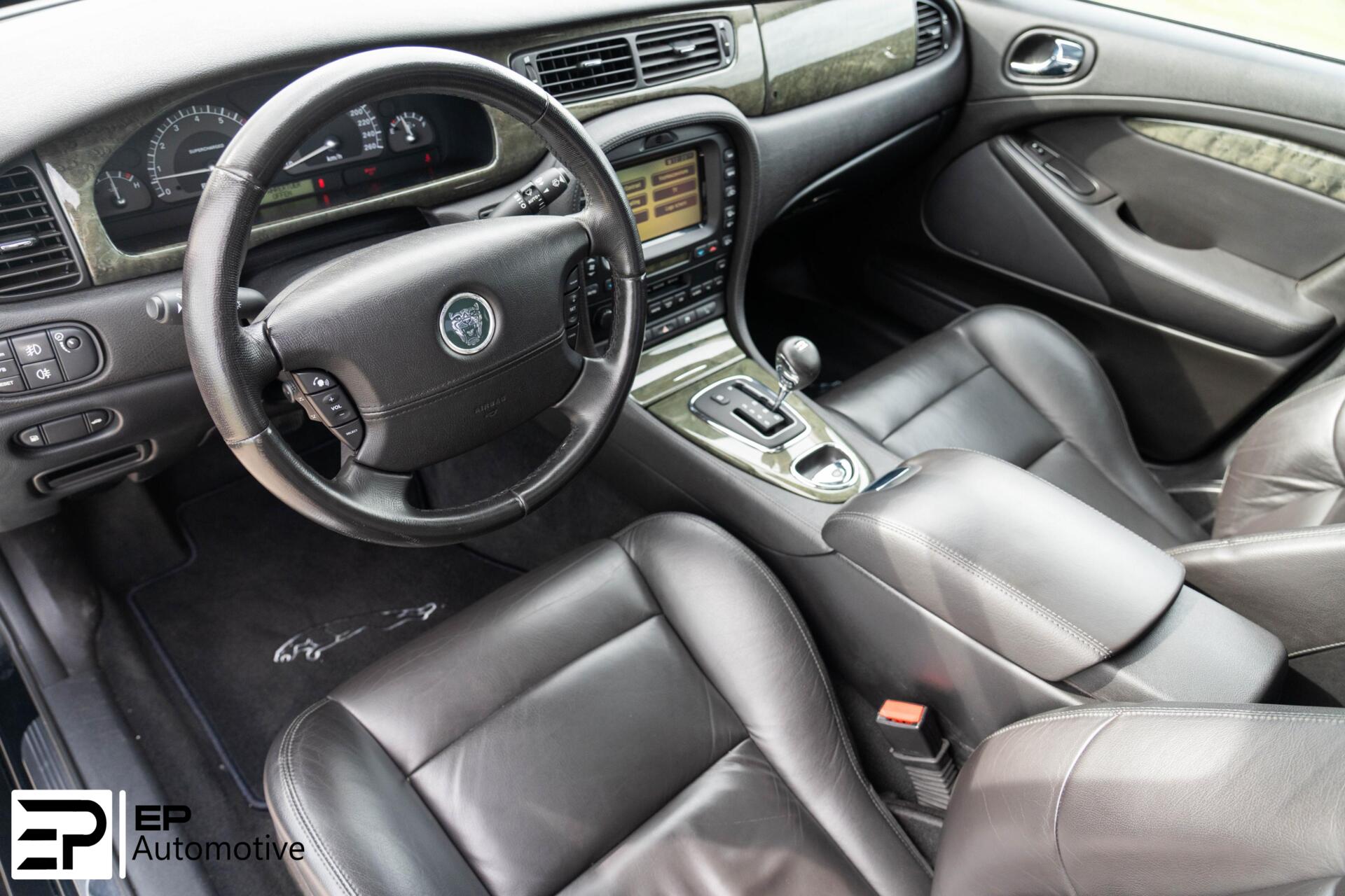 Foto van Jaguar S-type