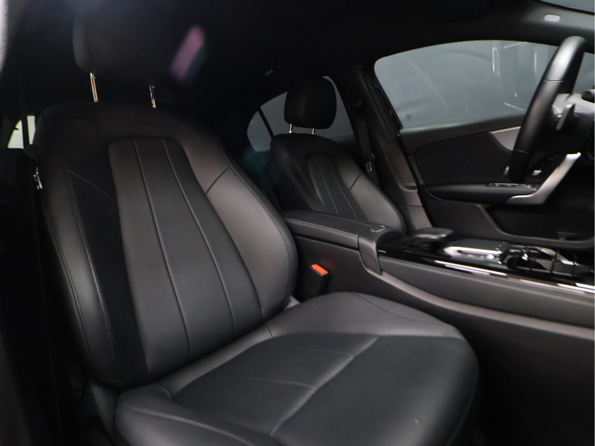 Foto van Mercedes-Benz A 180