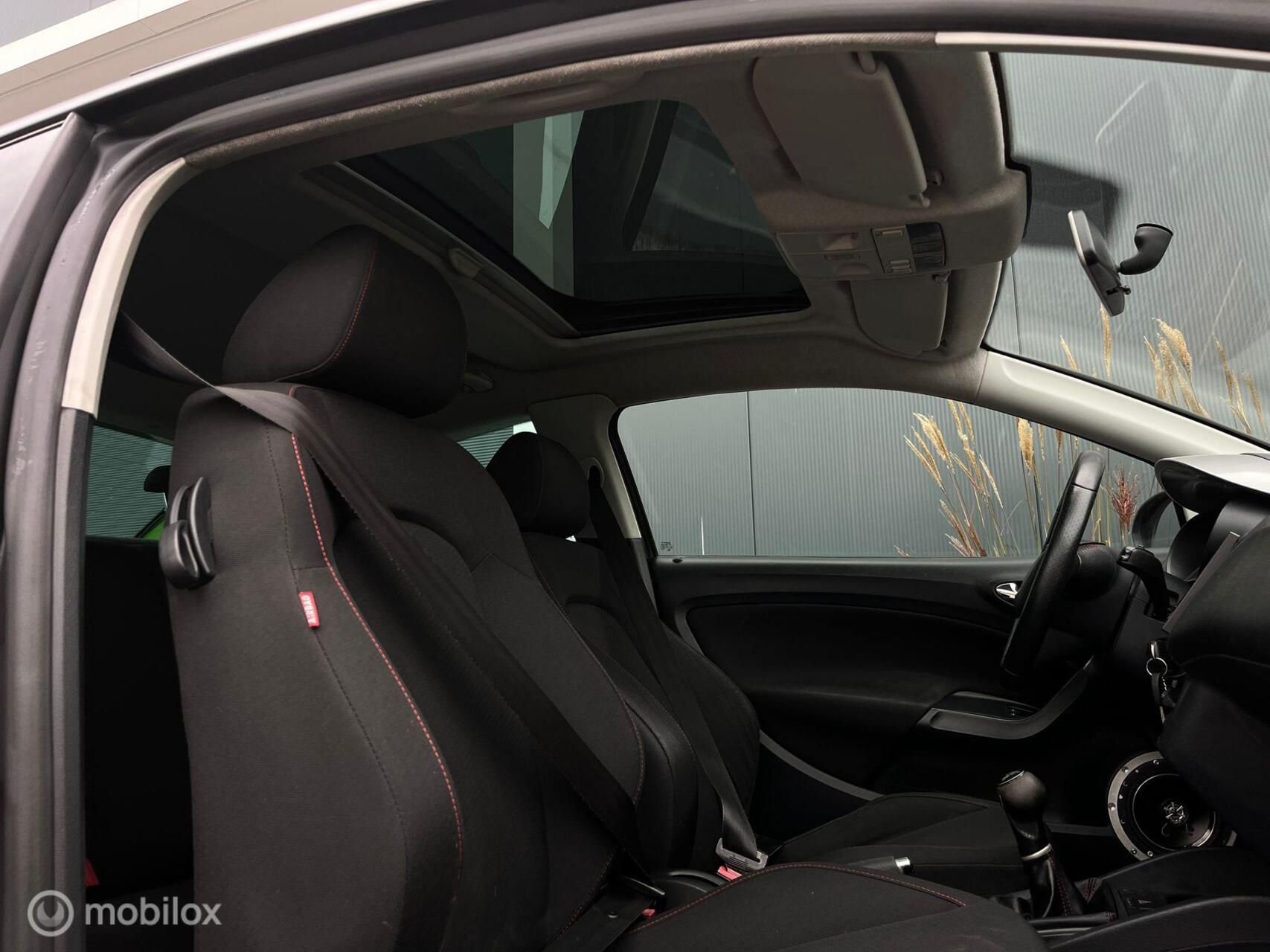 Foto van Seat Ibiza SC