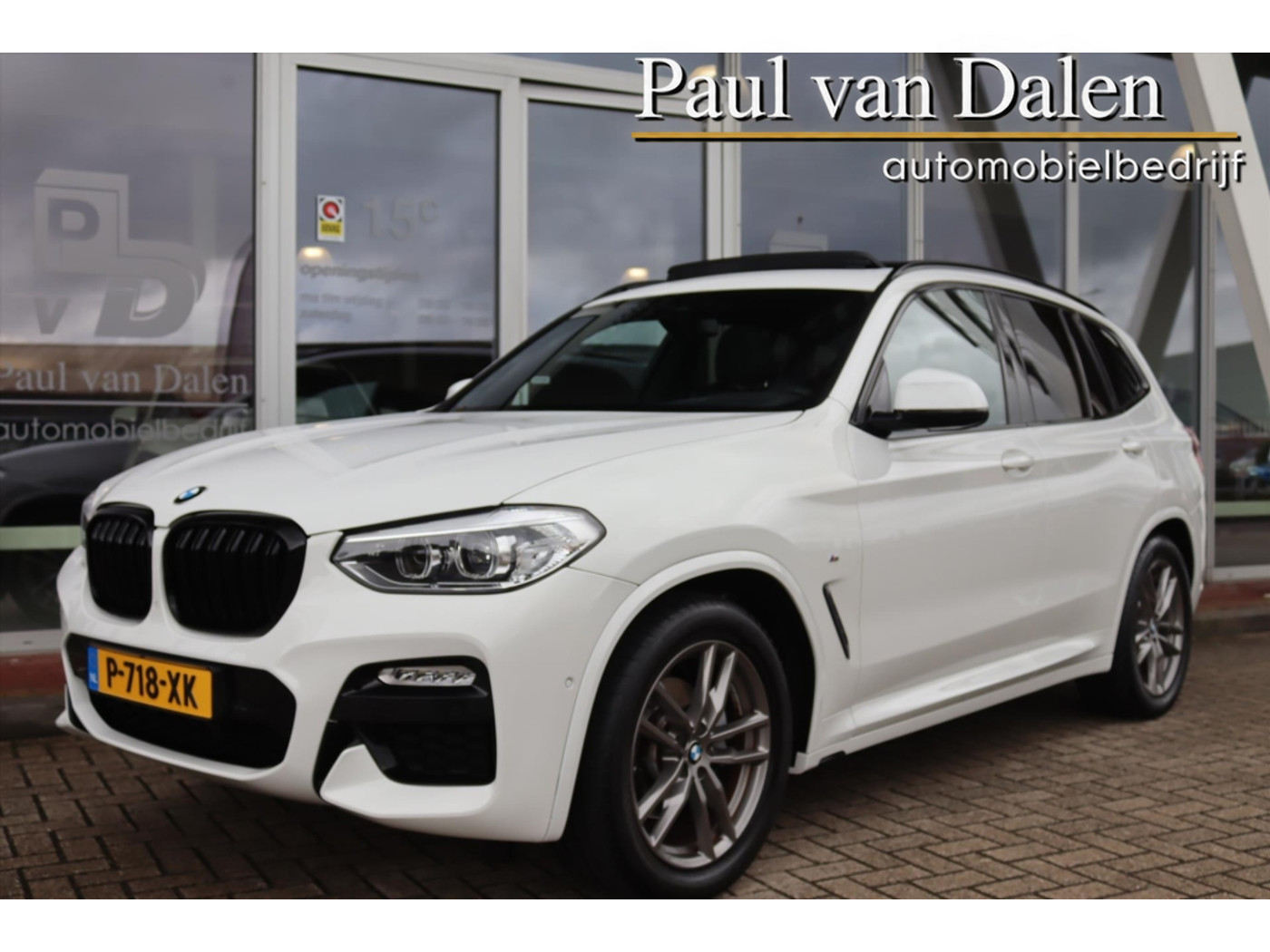 BMW X3 Xdrive20i XDRIVE20i 184PK M-SPORT SHADOW LINE Panodak | Navi | Head Up | Harman Kardon | Camera | Memory | Comfort Acces | Stoelverw. | 19 Inch Lm | 2019 - voorkant