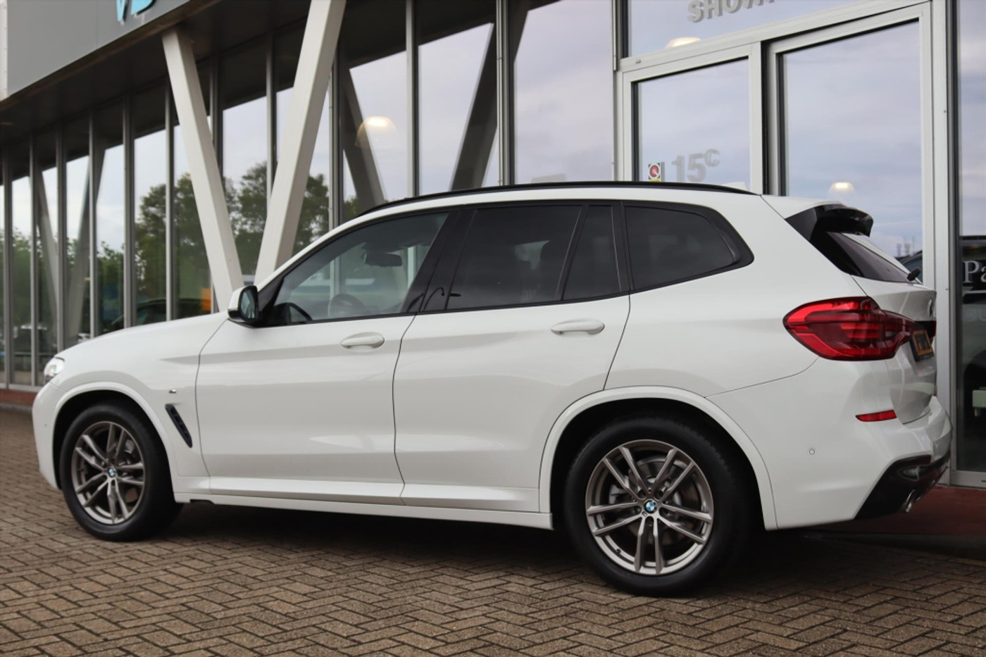 Foto van BMW X3 Xdrive20i