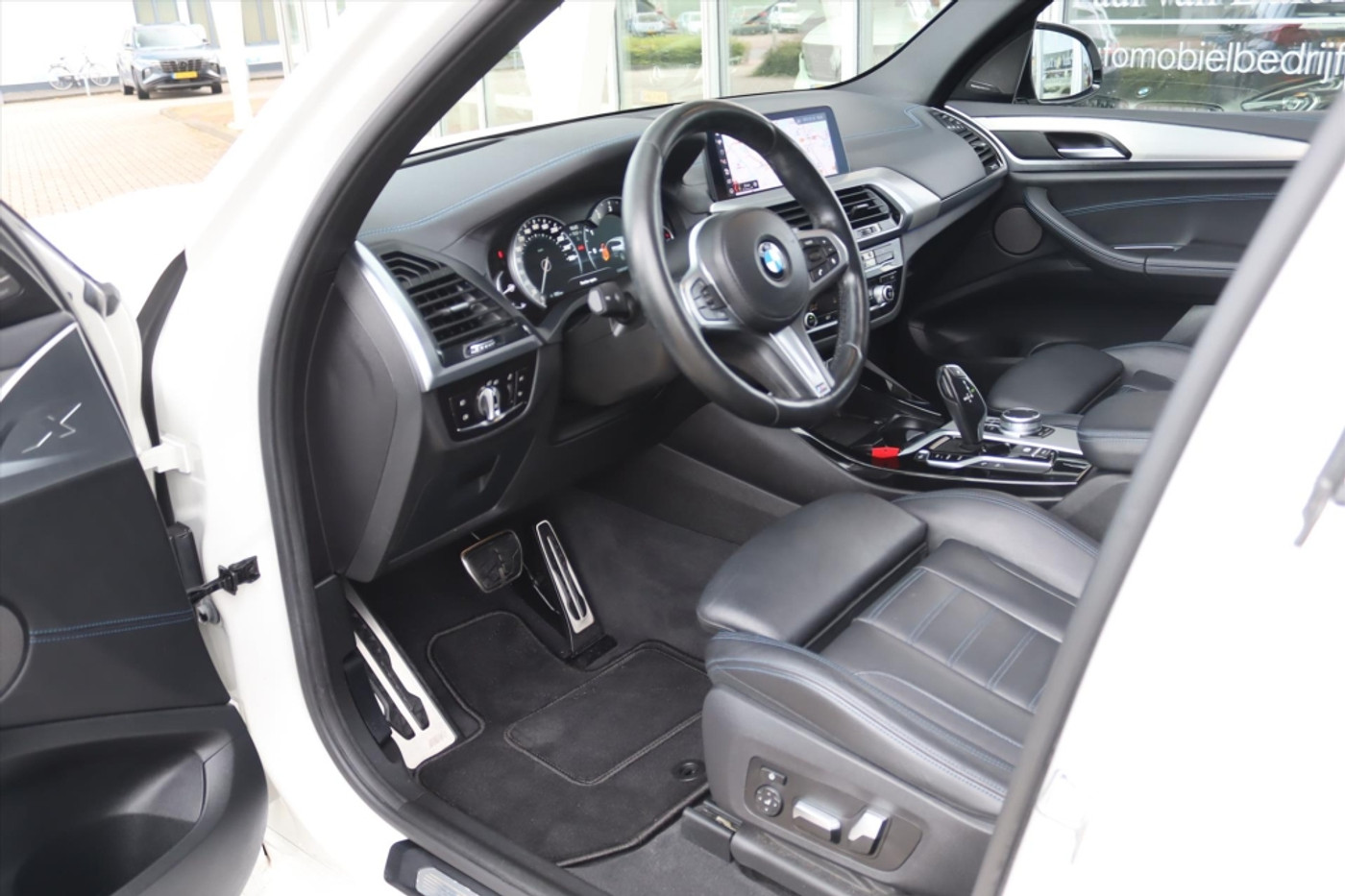 Foto van BMW X3 Xdrive20i